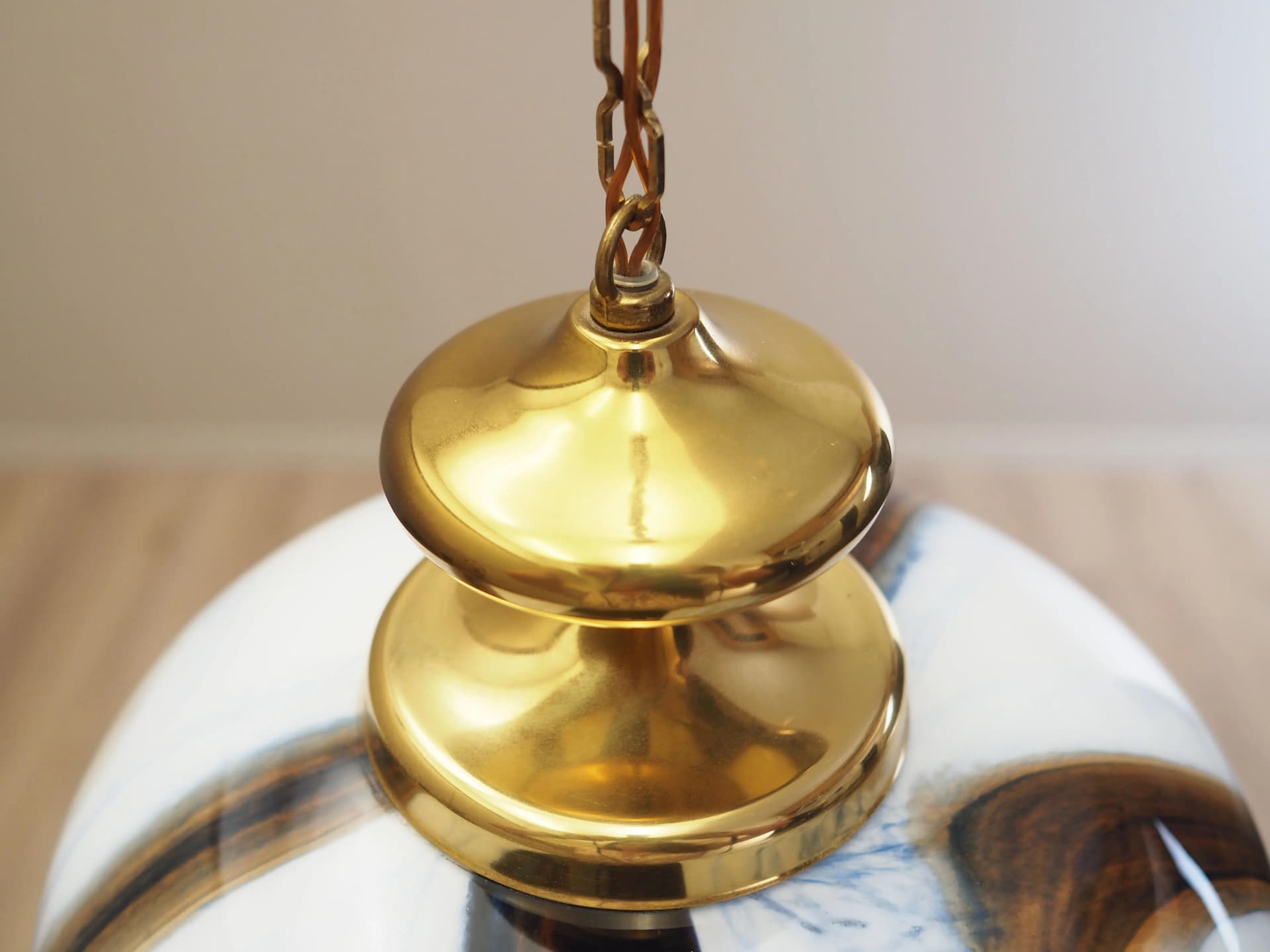 Lampa wisząca, biały brązowy, szkło metal, Dania, lata 70. - 42755