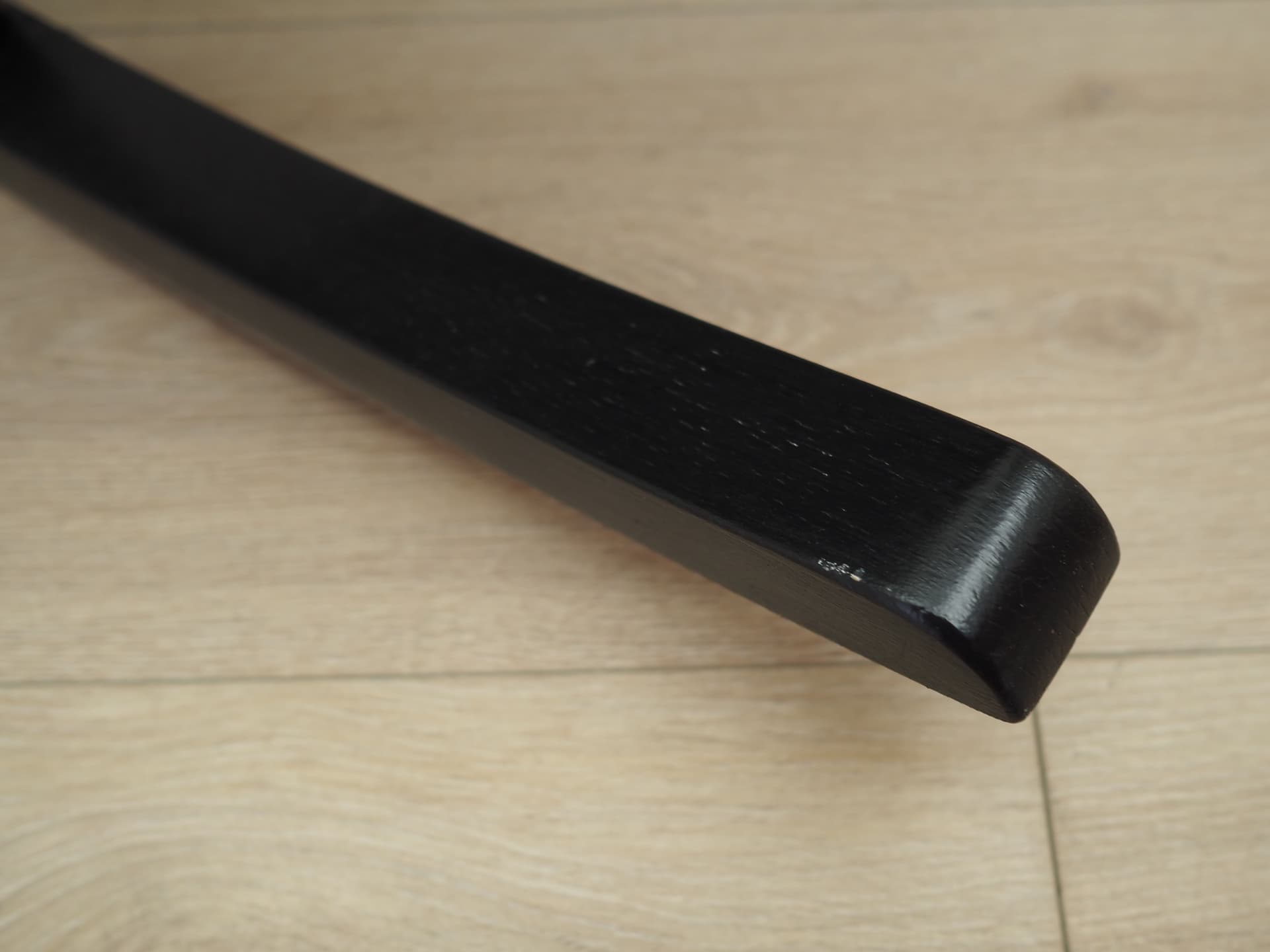 Fotel bujany, buk czarny, skóra czarna, Dania, lata 70. - 50973