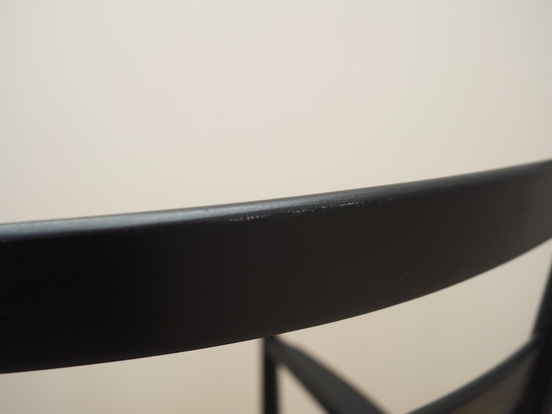 Fotel bujany, buk czarny, skóra czarna, Dania, lata 70. - 50974