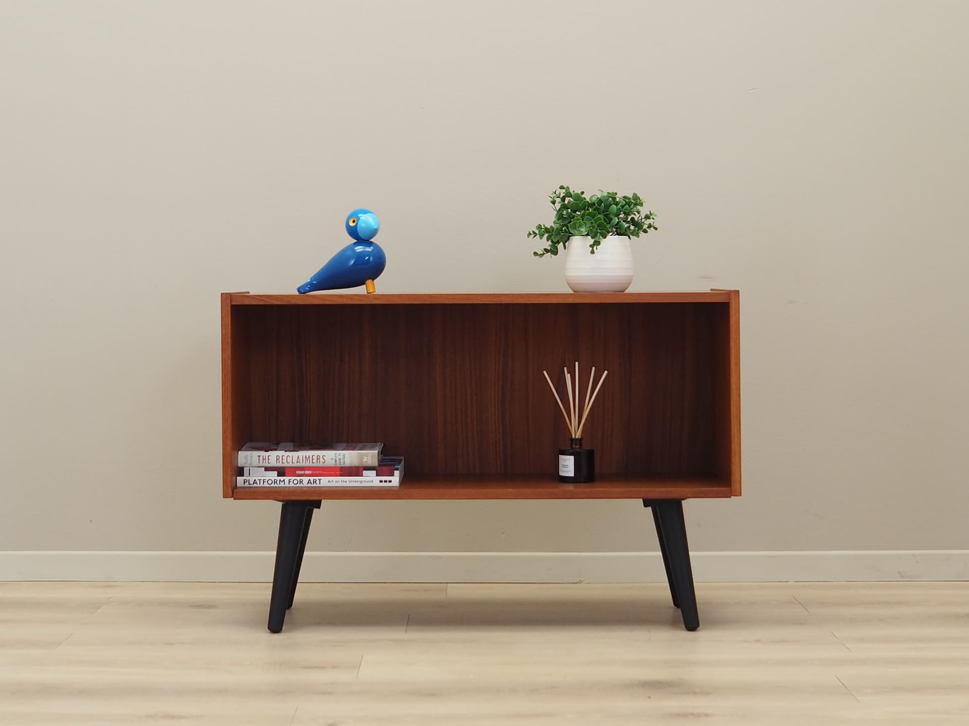 Shelf, orange teak, Denmark, 1970s - 50969