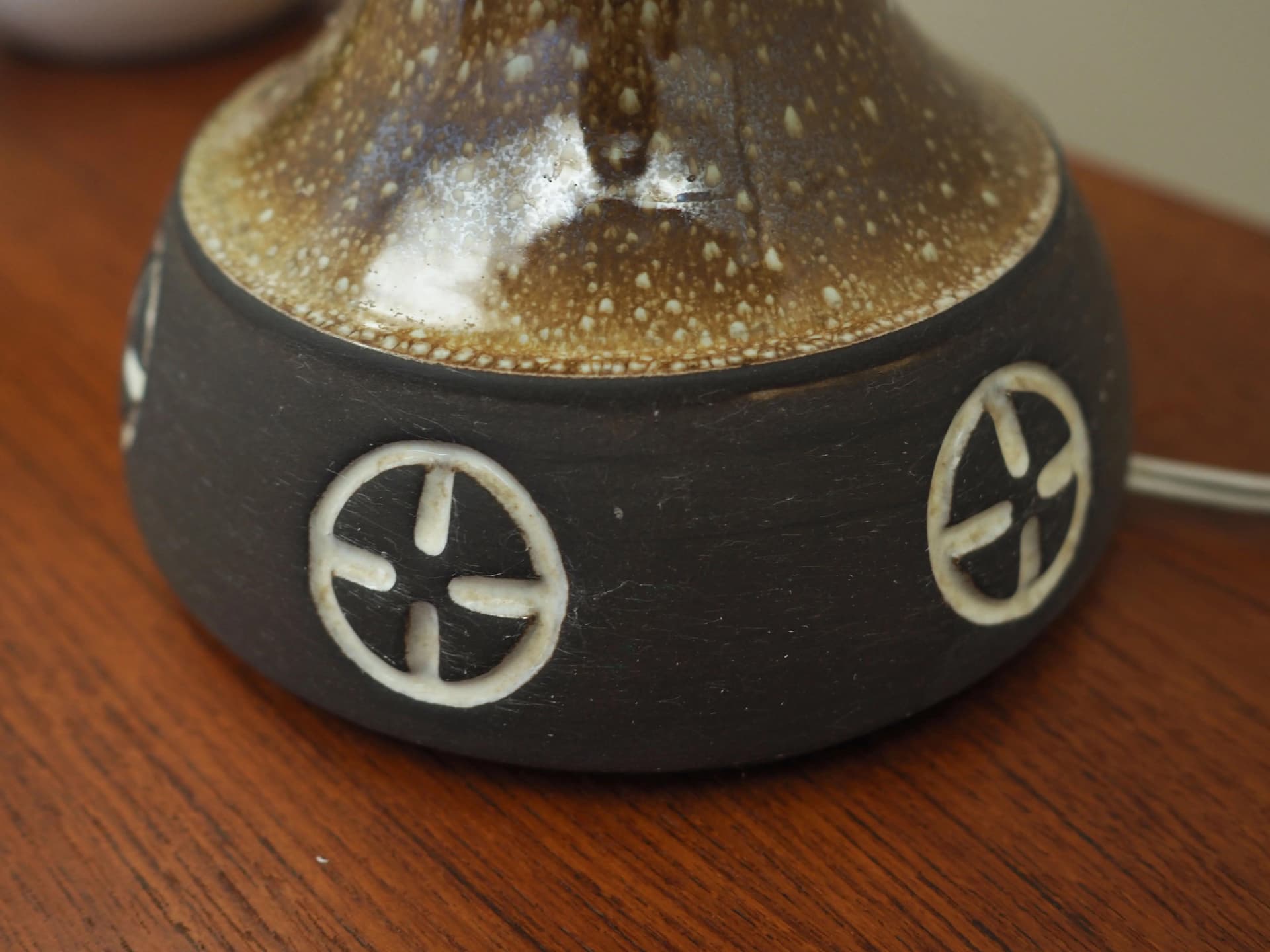 Table lamp, beige ceramics, Frank Keramik, Denmark, 1960s. - 42668