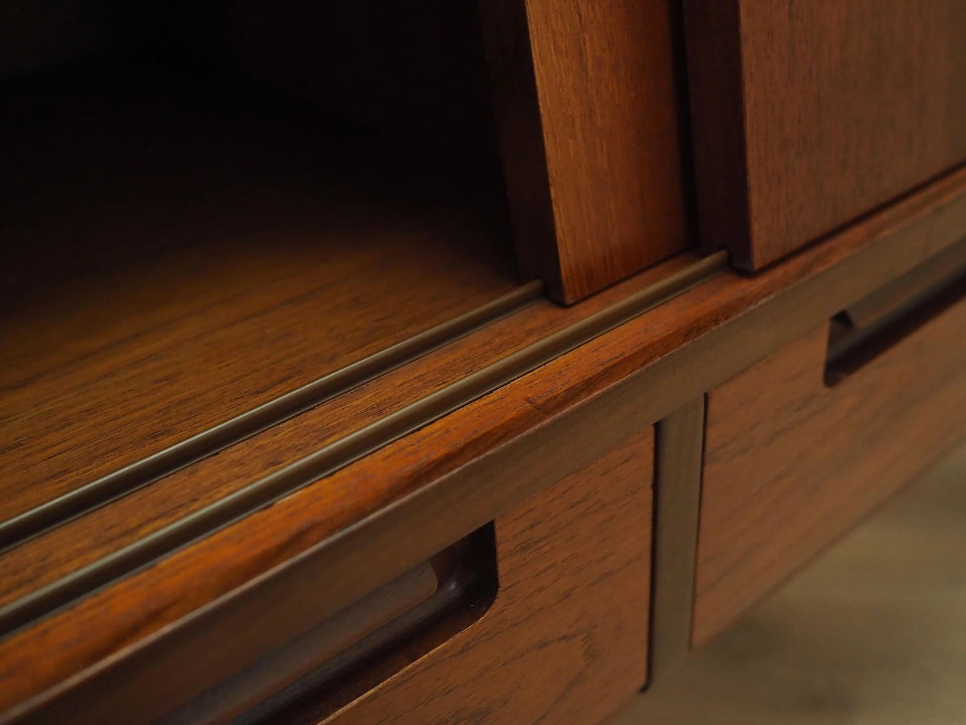 Highboard, teak brązowy, Dania, lata 60. - 42509