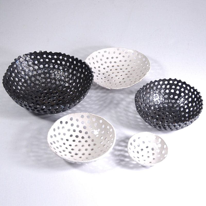 Zestaw pięciu mis, czarny i biały, ceramika, proj. J. Wysocka-Panasiewicz, Polska, XXI w. - 41246