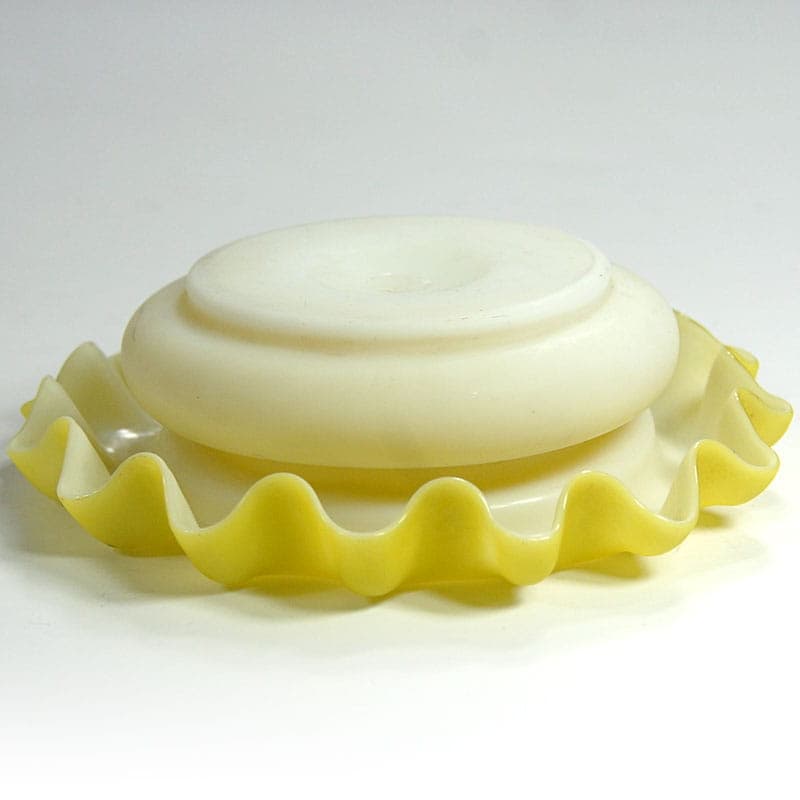 Dish Burmese, yellow glass, Thomas Webb & Sons, United Kingdom, 19th c. - 41231