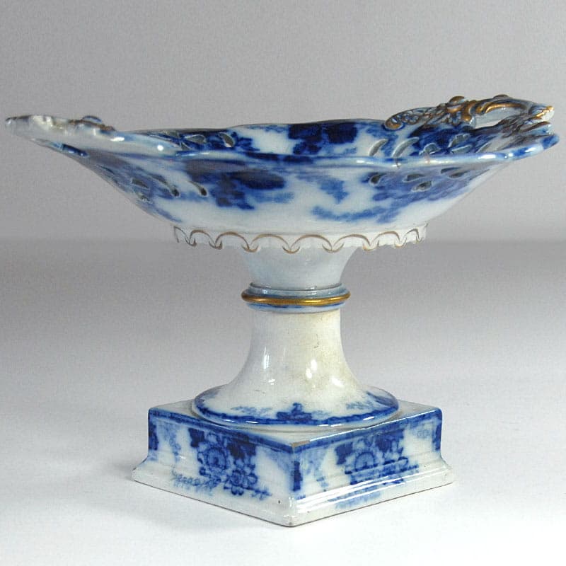 Victorian tazza, white faience, United Kingdom, 19th c. - 41187