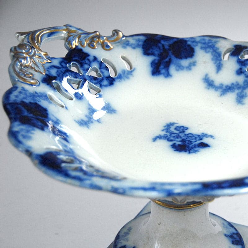 Victorian tazza, white faience, United Kingdom, 19th c. - 41189