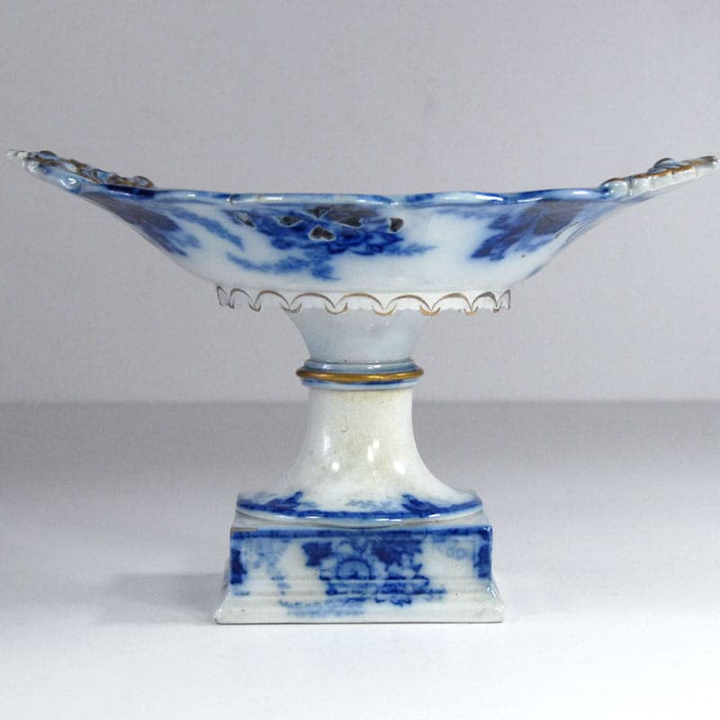Victorian tazza, white faience, United Kingdom, 19th c. - 41190