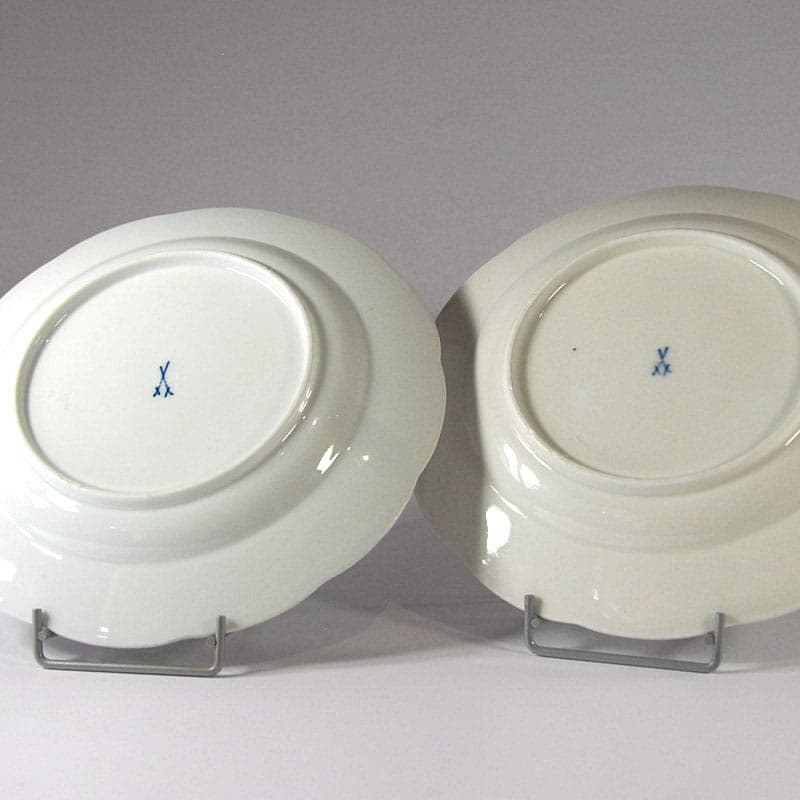 White Porcelain Plates with Relief, Meissen, Germany, 1920s - 42135