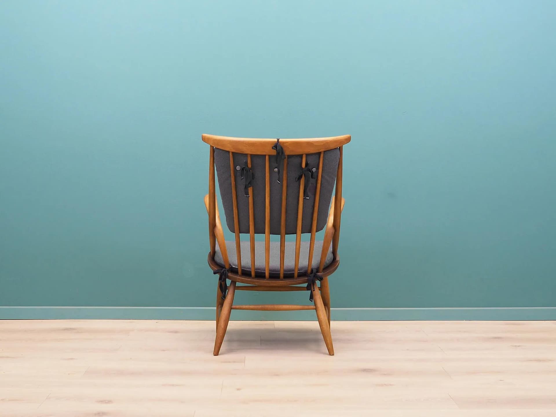 Krzesło IW2, szary, buk, proj. I. Wikkelsø, Dania, lata 60. - 42257