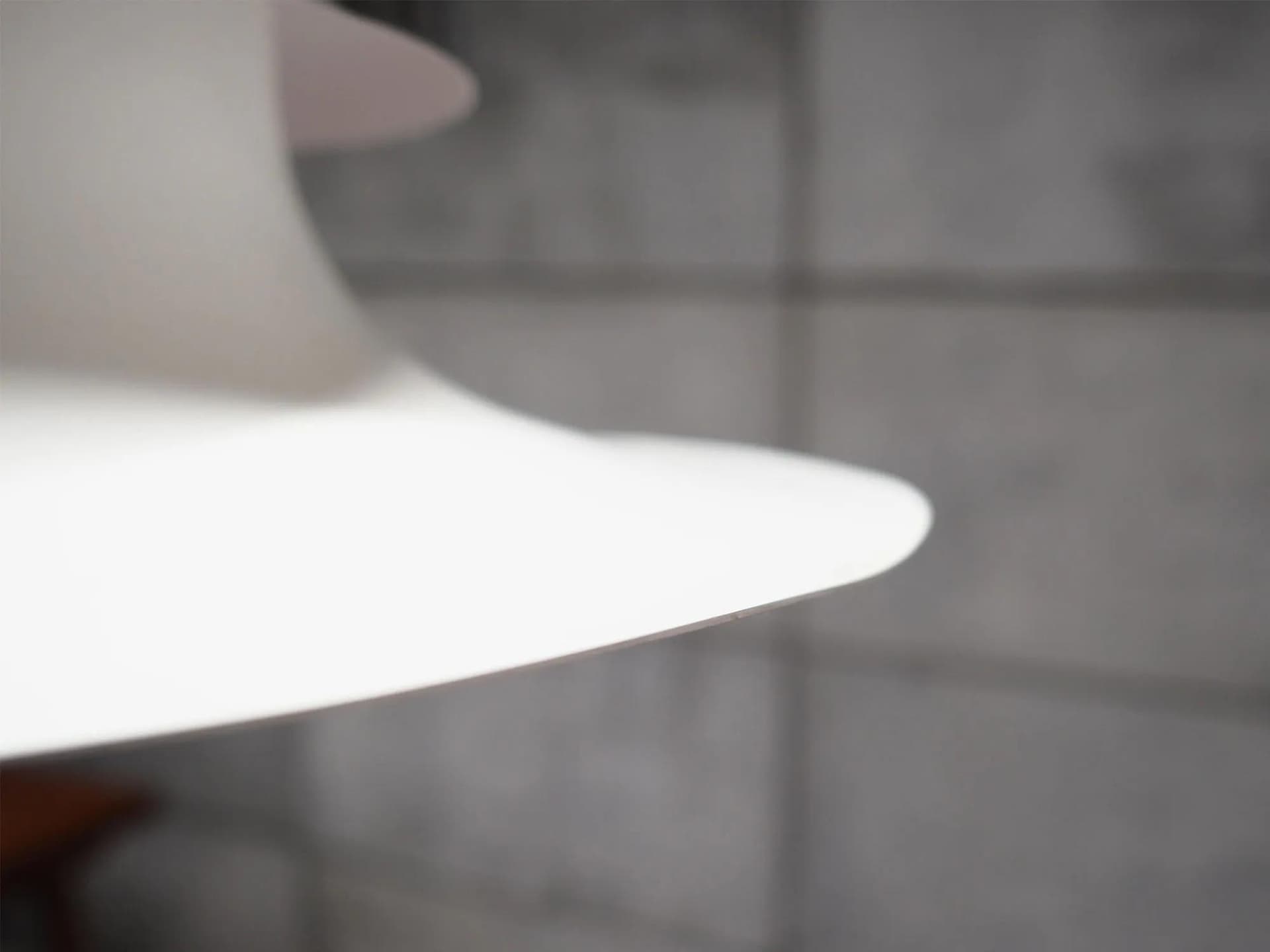 Lampa wisząca Mandalay, metal biały srebrny, proj. A. Hansen, Louis Poulsen, Dania, lata 70. - 42913