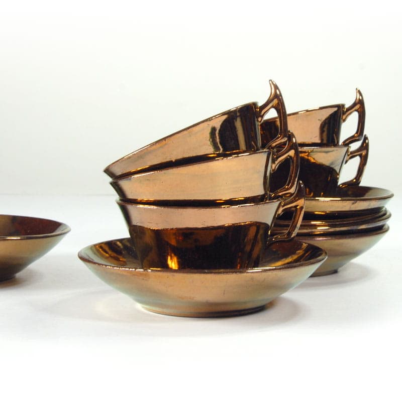 Zestaw sześciu filiżanek i spodków, styl wiktoriański, fajans miedziany, Wielka Brytania, początek XX w. - 43158