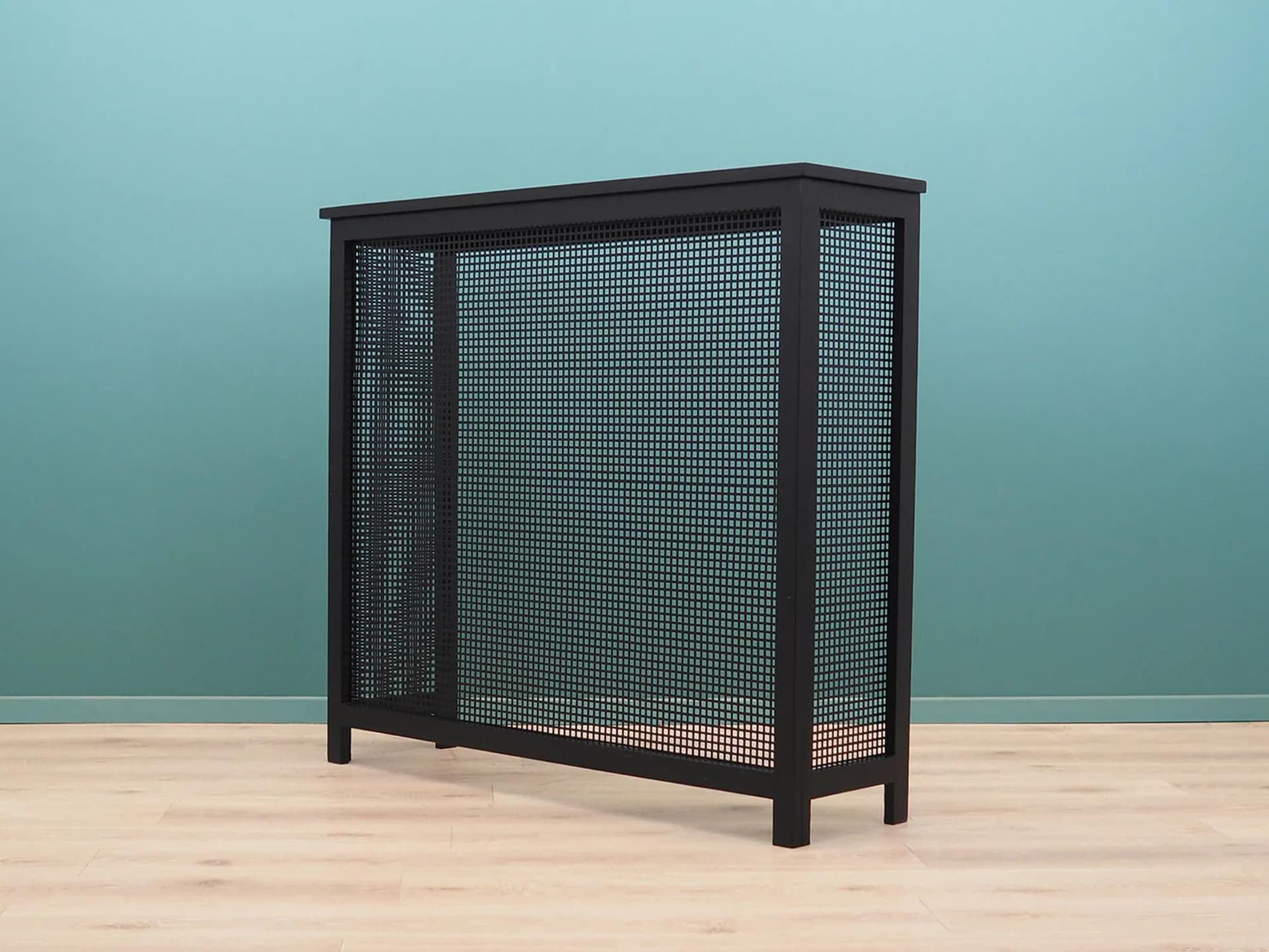 Fireplace screen, black metal, Denmark, 1980s - 42888