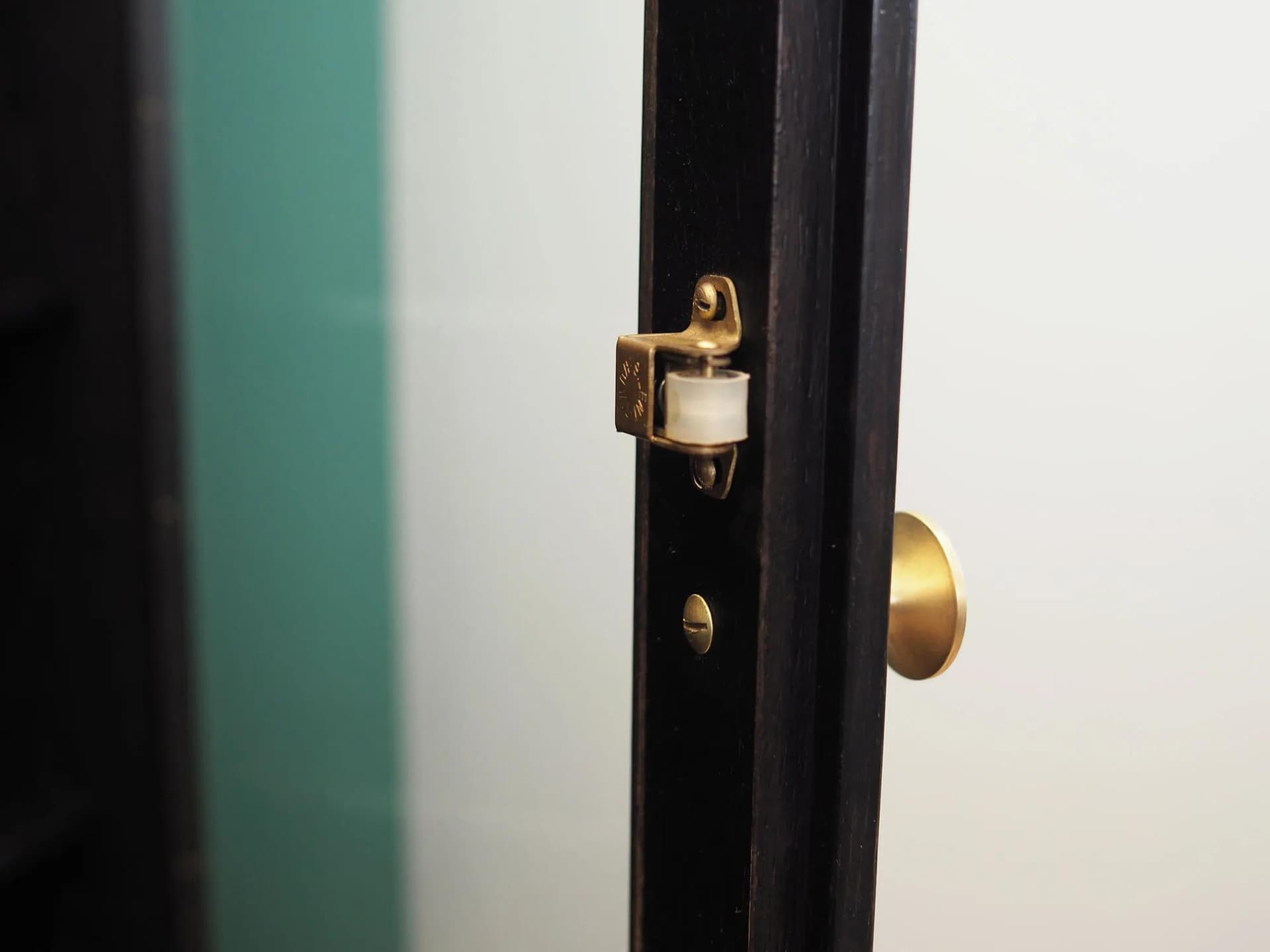 Kredens, dąb brązowy ciemny, proj. B. Mogensen, Dania, lata 60. - 42869