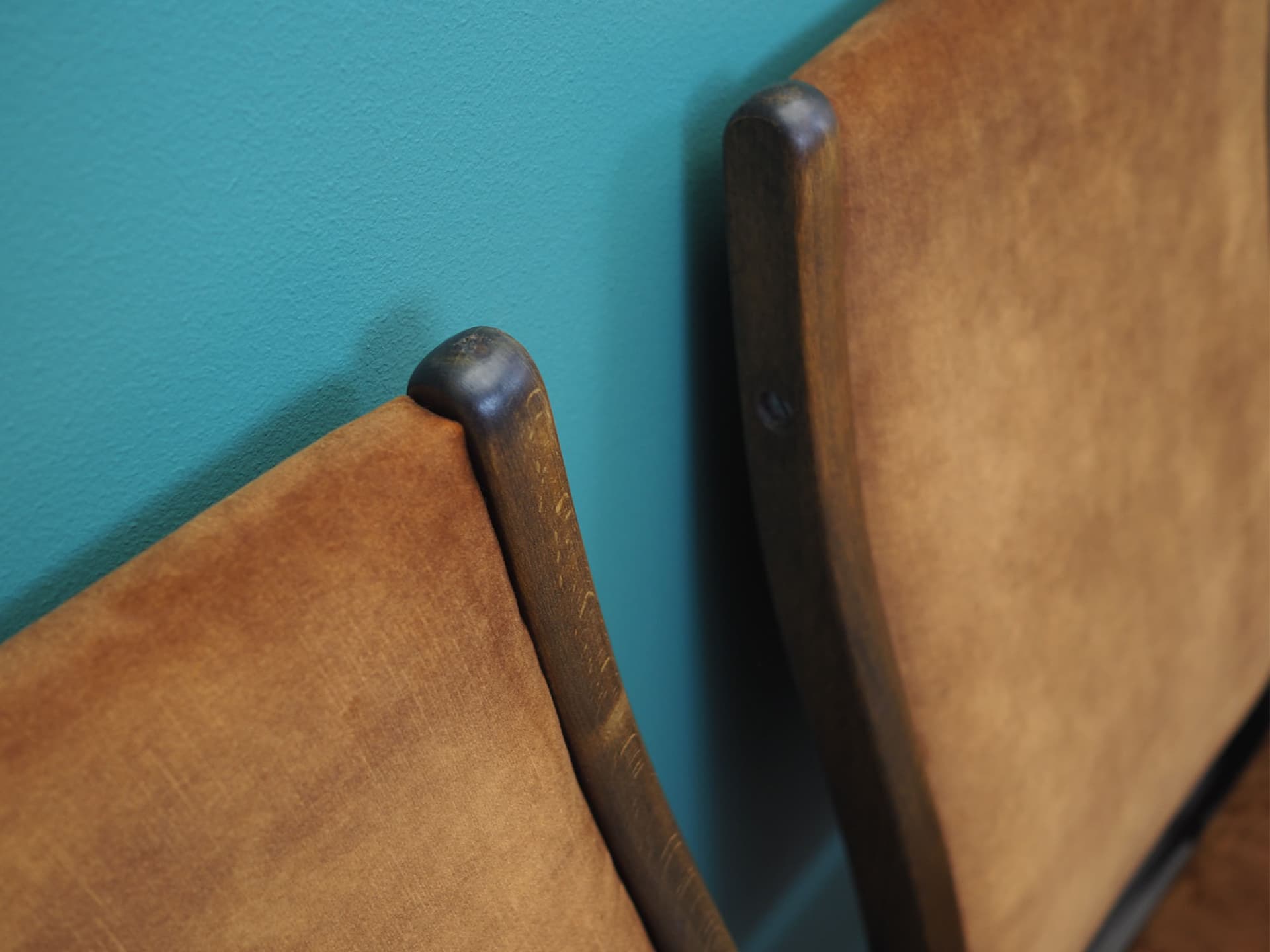 Komplet sześciu krzeseł, buk koniakowy, Dania, lata 60. - 51476