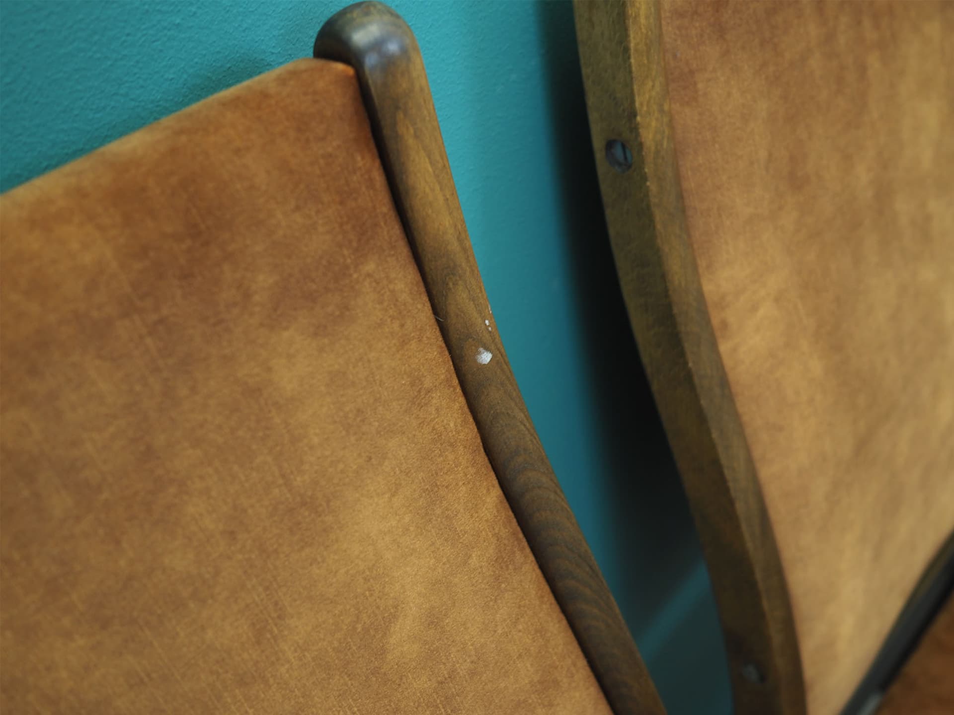 Komplet sześciu krzeseł, buk koniakowy, Dania, lata 60. - 51477