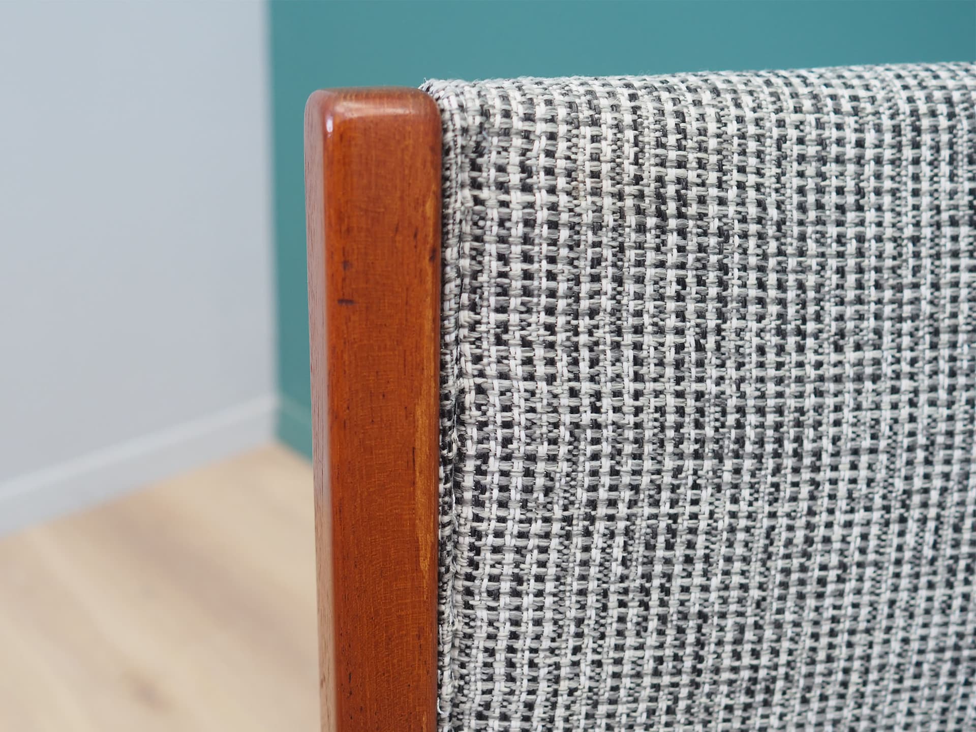 Komplet pięciu krzeseł, teak, tkanina szara, Dania, lata 70. - 51471