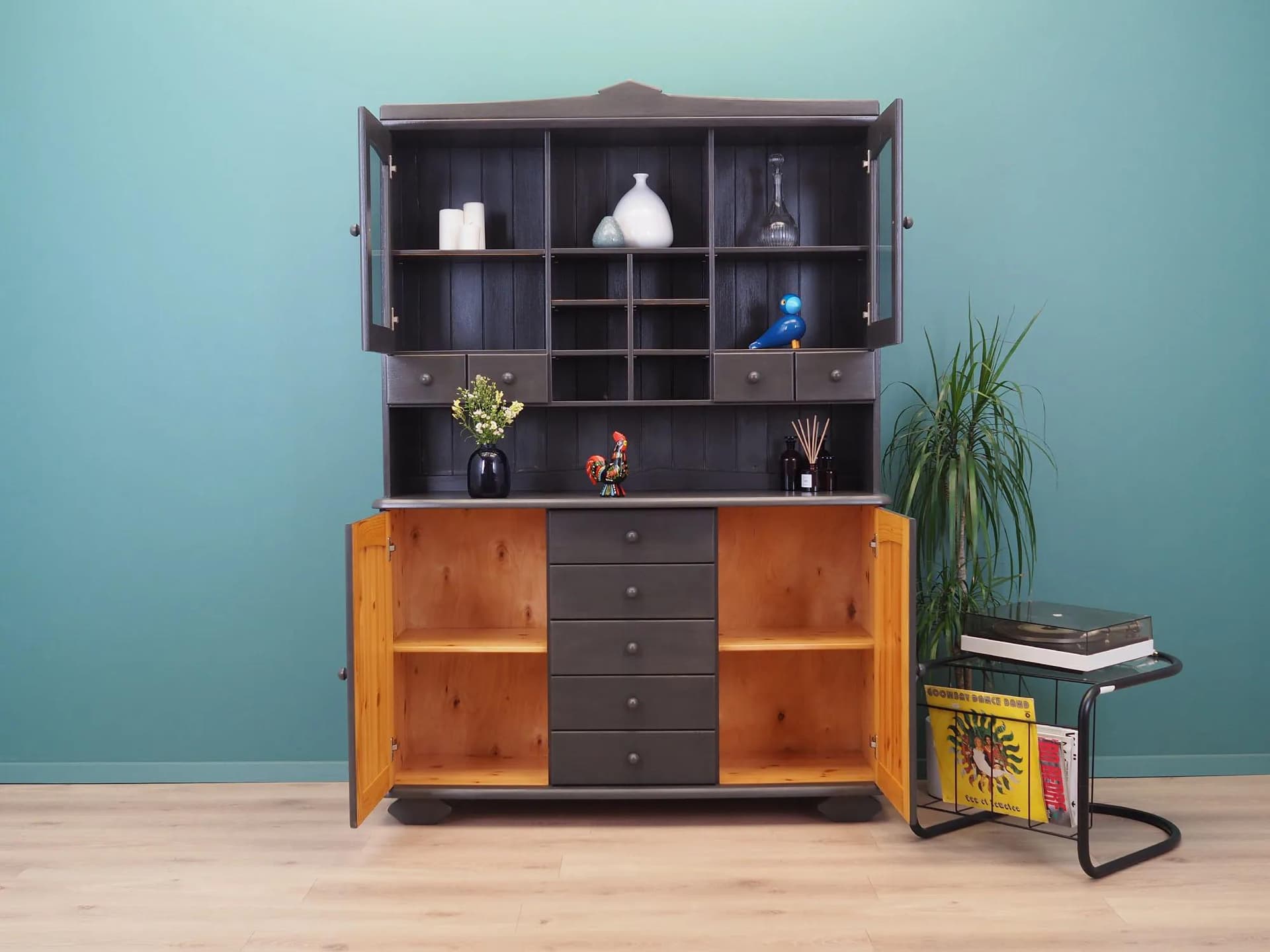 Kredens, skandynawski design, sosna szara, Dania, lata 80. - 43746