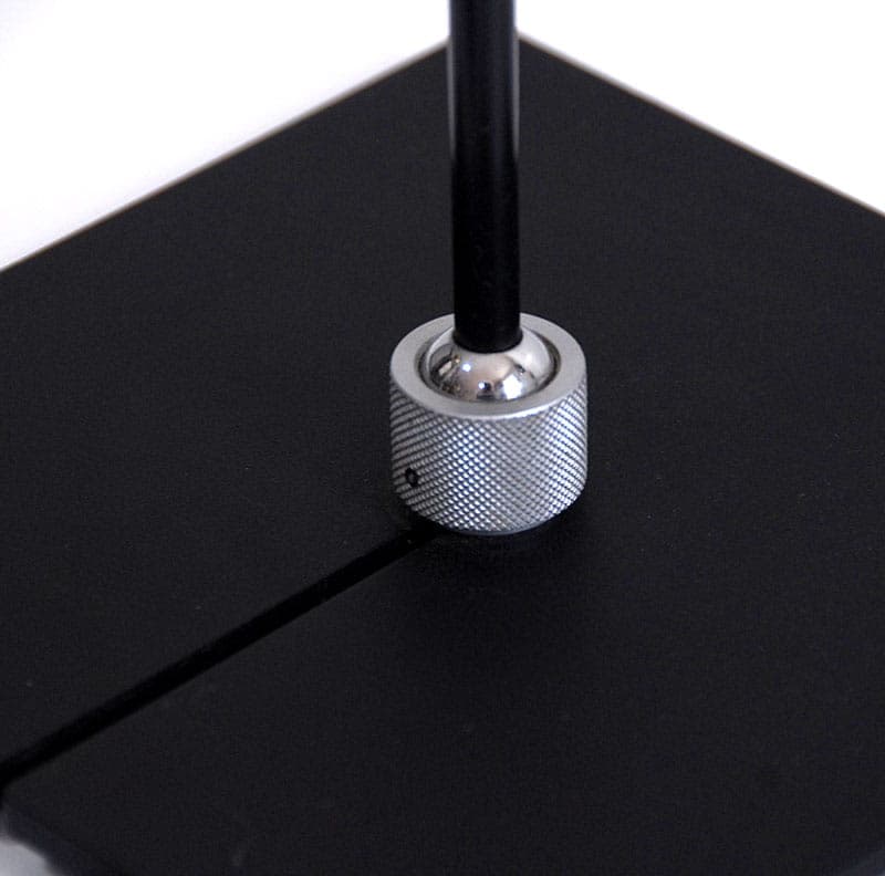 Lampa podłogowa Absolut Lighting 475, włókno węglowe czarne, proj. M. Rössing, Niemcy, XXI w. - 44458