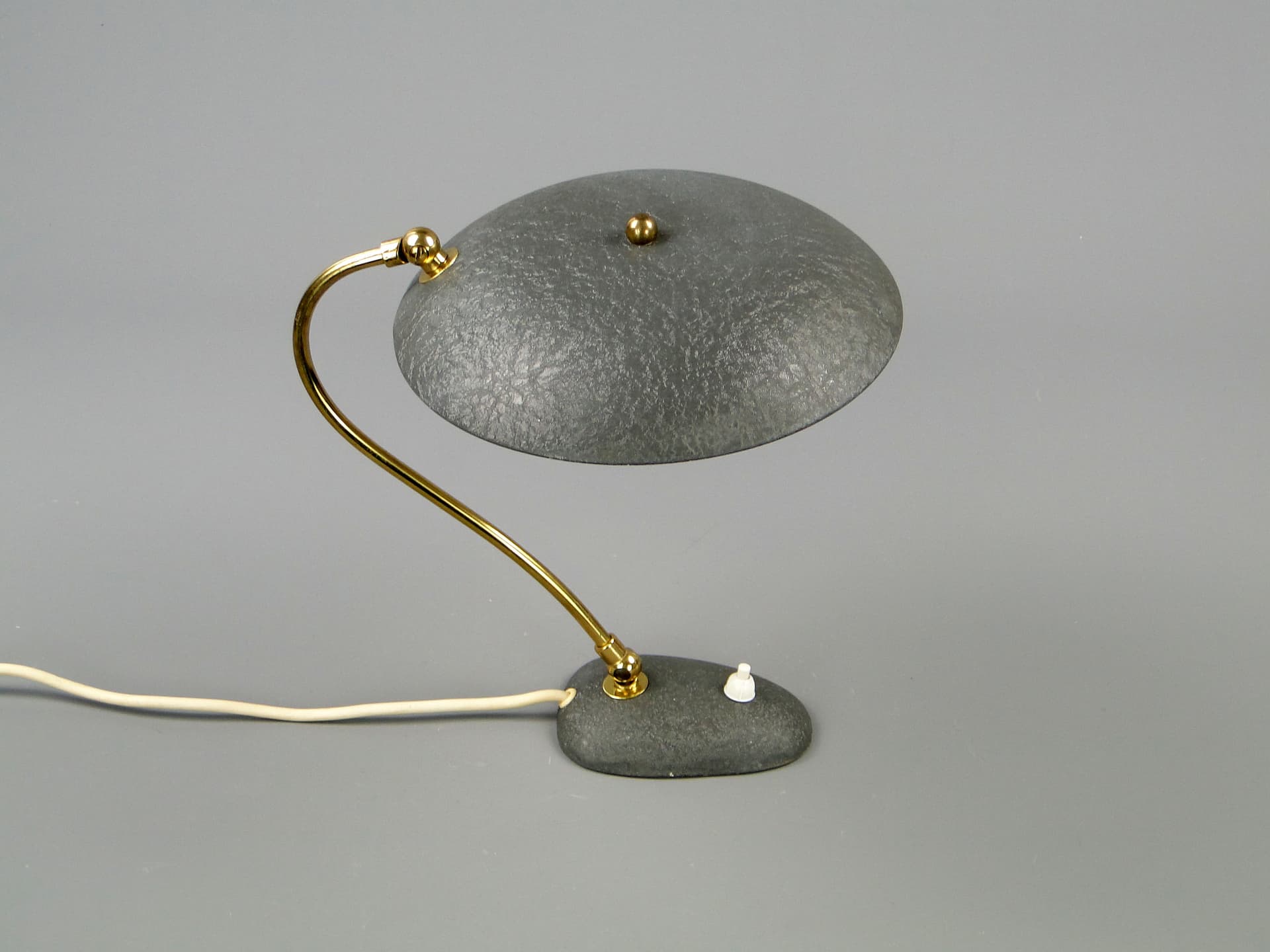 Desk lamp, silver metal, brass, Stilnovo, Italy, 1950s. - 44642