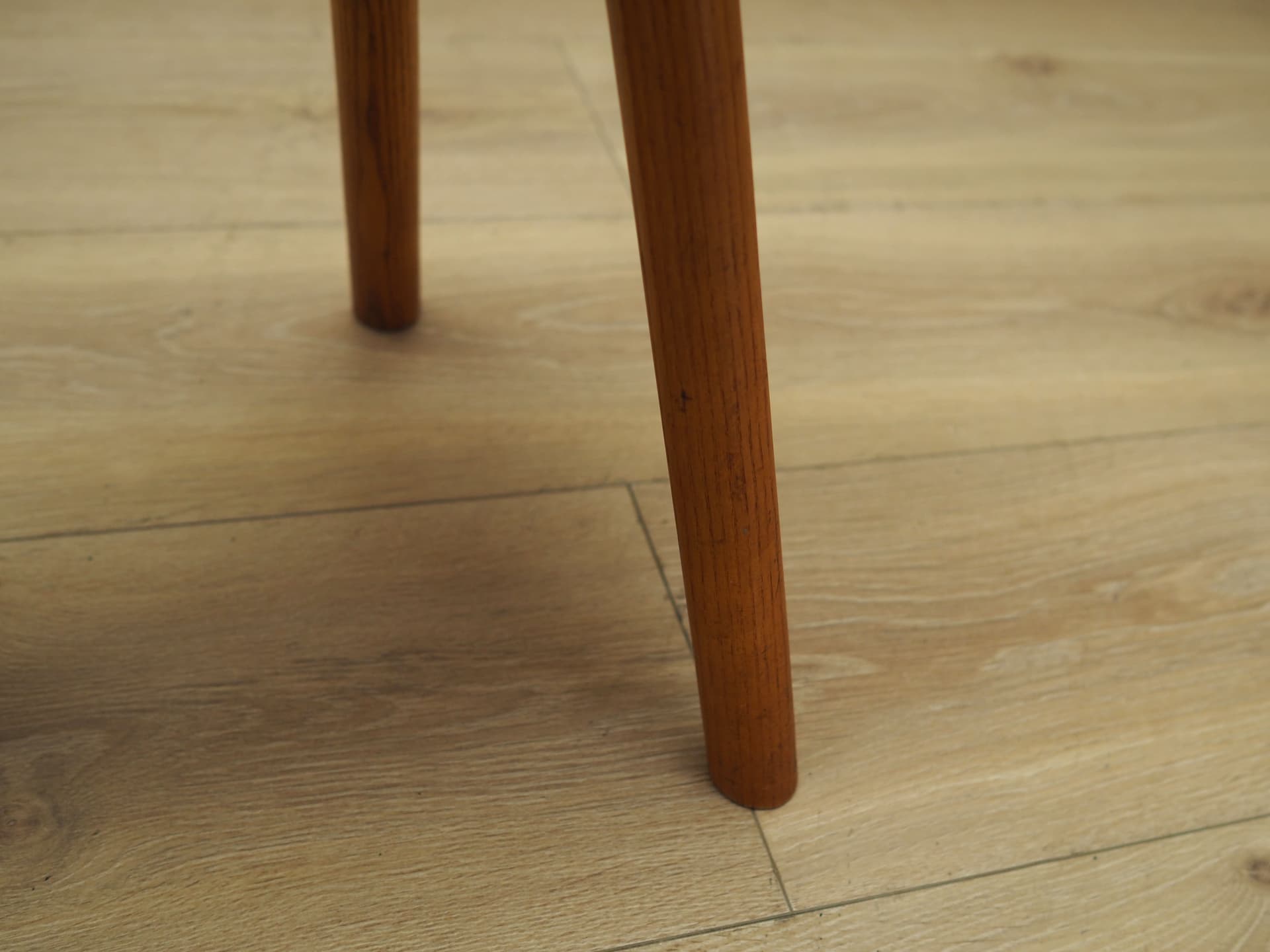 Komplet trzech podnóżków, velvet różowy, drewno, Dania, lata 60. - 44971