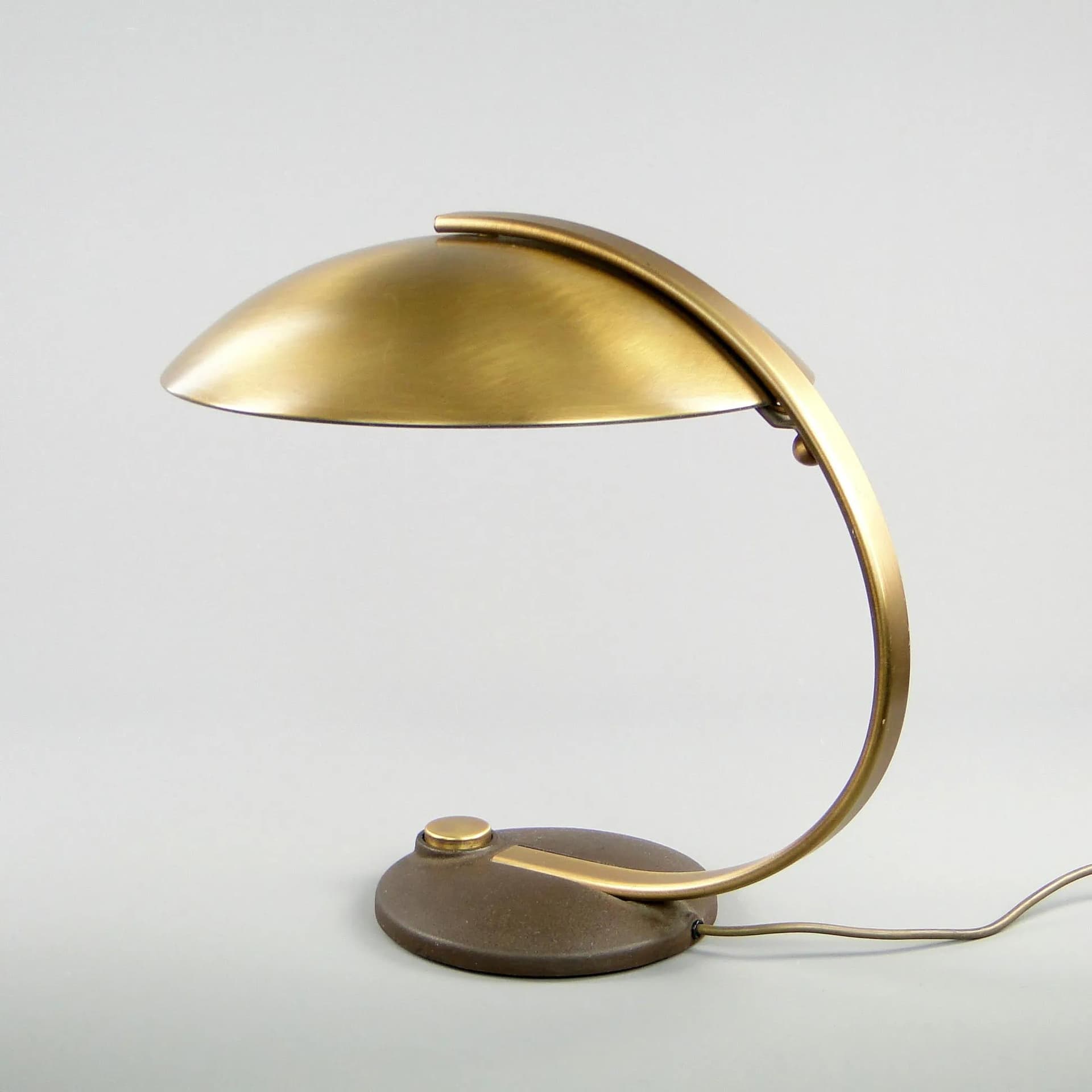 Lampa gabinetowa, mosiądz szczotkowany złoty, stal lakierowana brązowa, proj. E. Hillebrand, Niemcy, lata 60. - 44825