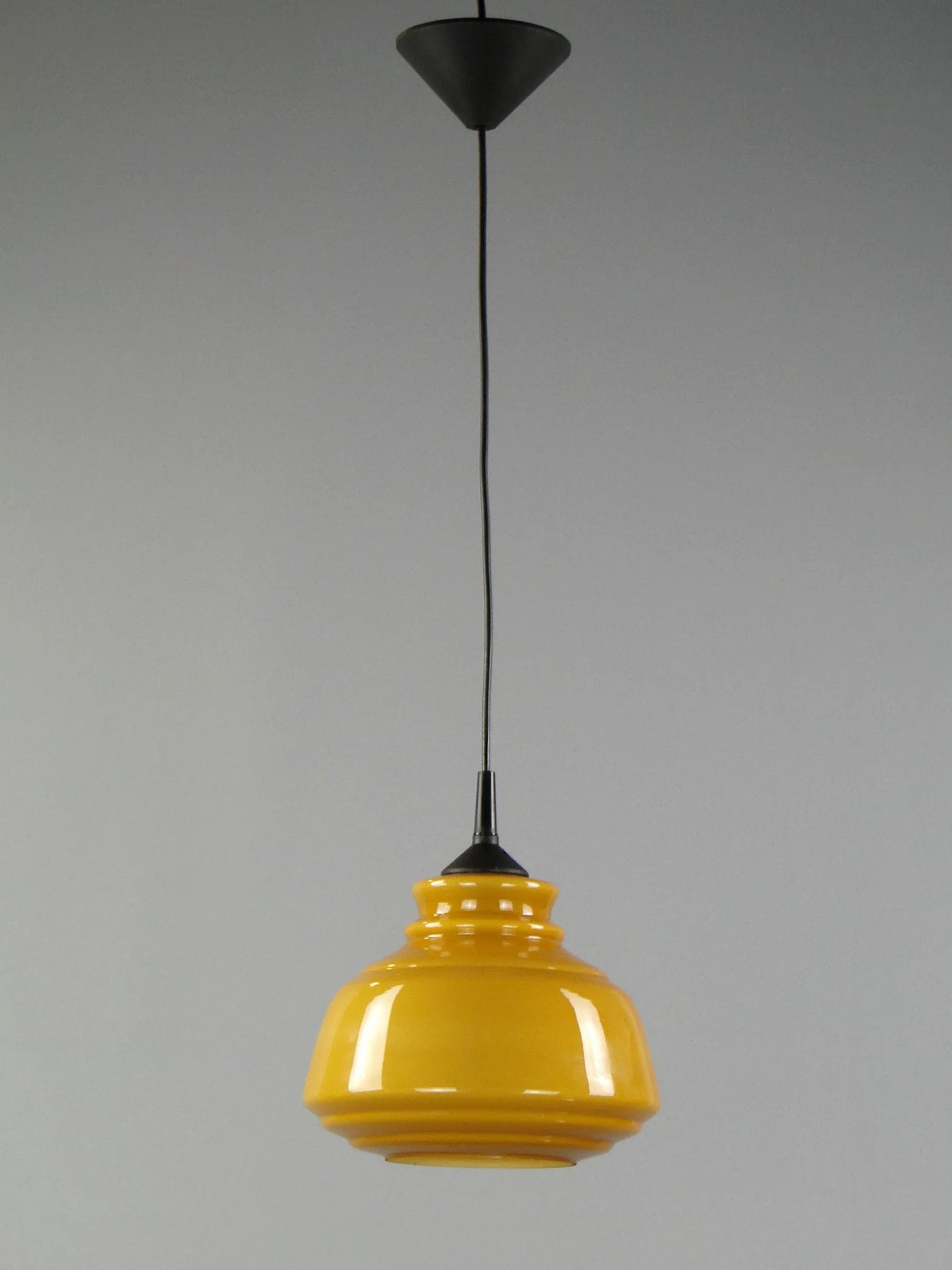 Lampa wisząca Pop Art, żółty, szkło, Polska, lata 60. - 45081