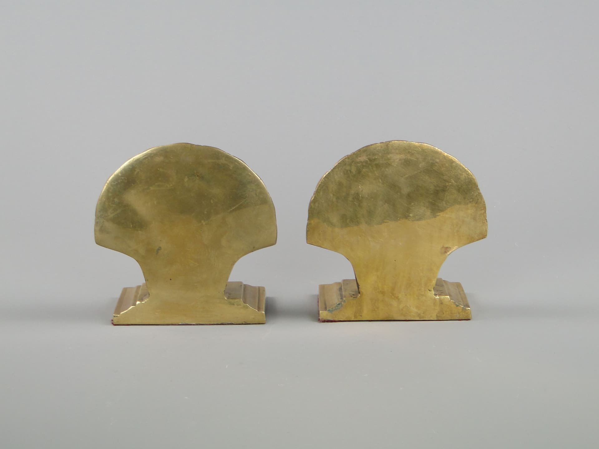 Para podpórek do książek, muszle, mosiądz złoty, La Maison Jansen, Francja, lata 60. - 45511