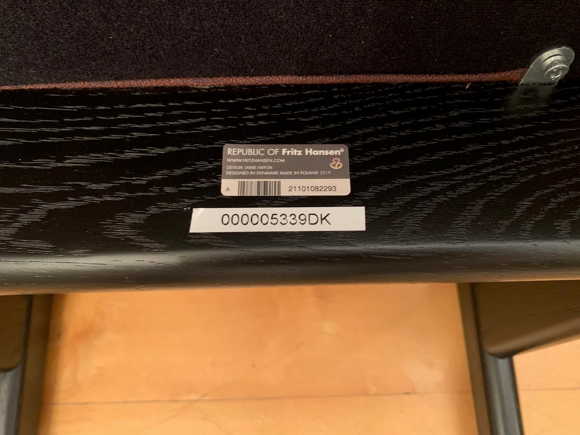 Armchair Fred, pink, black-brown ash, by J. Hayon, Fritz Hansen, Denmark - 45596