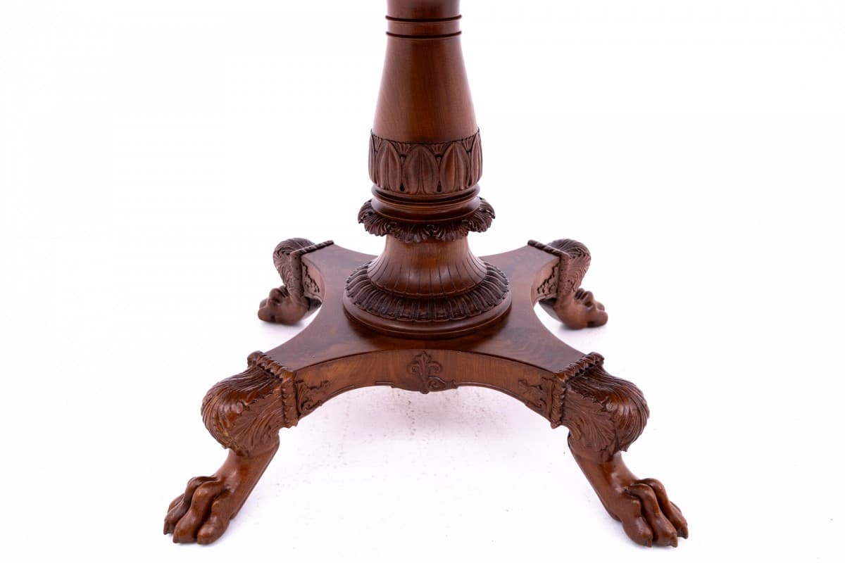 Brązowy stół na lwich łapach, Norwegia, koniec XIX wieku - 47752