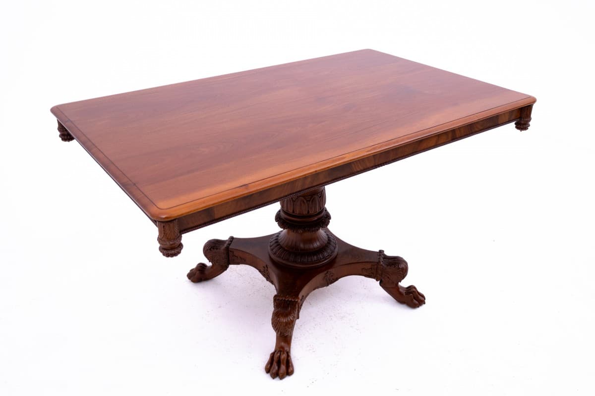 Brązowy stół na lwich łapach, Norwegia, koniec XIX wieku - 47748