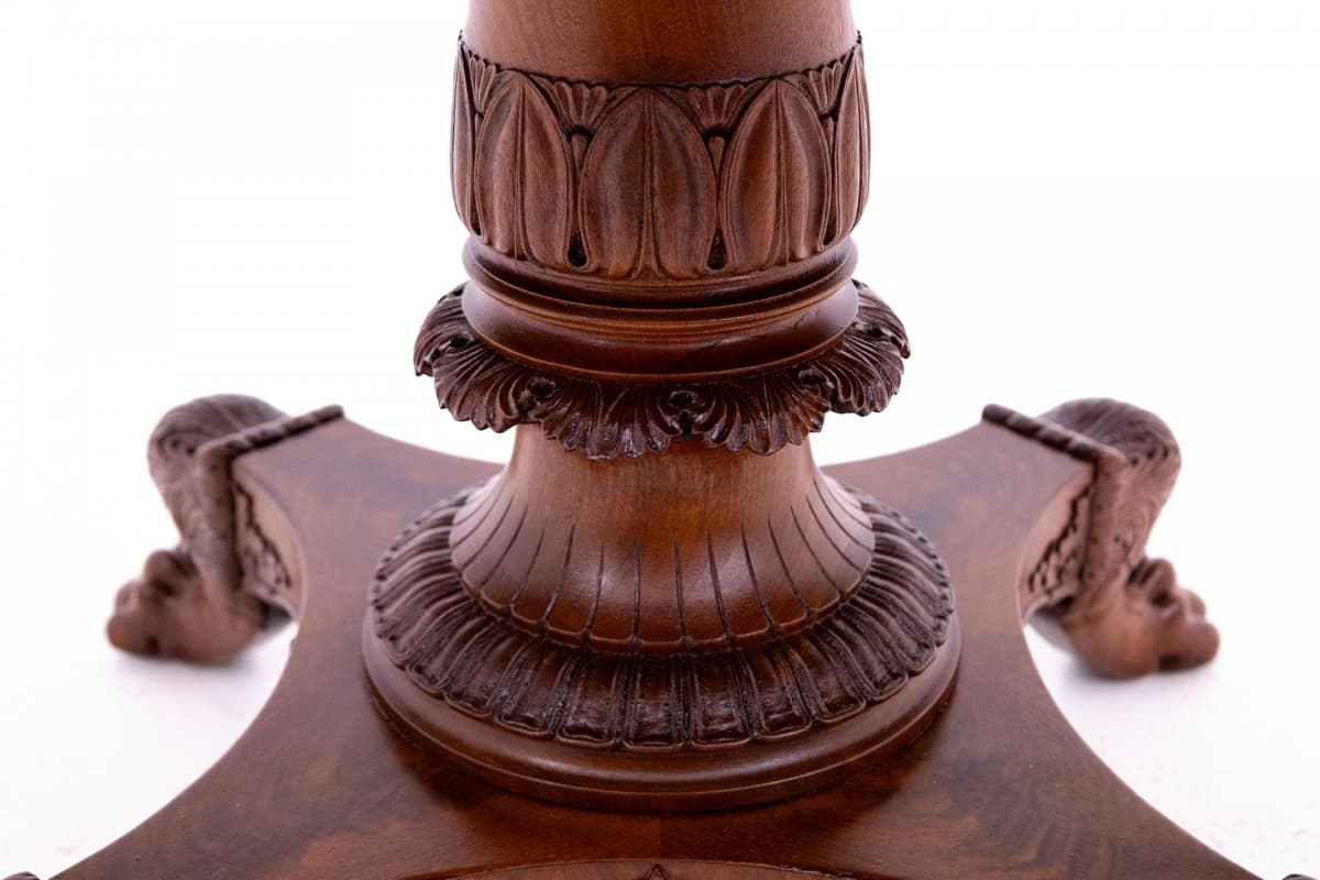 Brązowy stół na lwich łapach, Norwegia, koniec XIX wieku - 47753