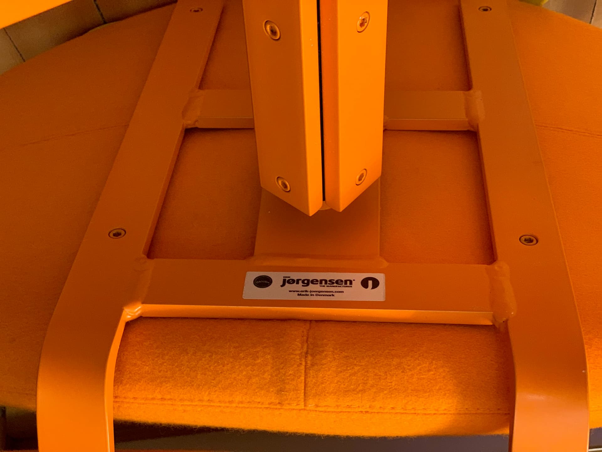 Fotel Corona Spectrum, tkanina pomarańczowa, stal pomarańczowa, proj. P. M. Volther, Erik Jørgensen, Dania - 45763