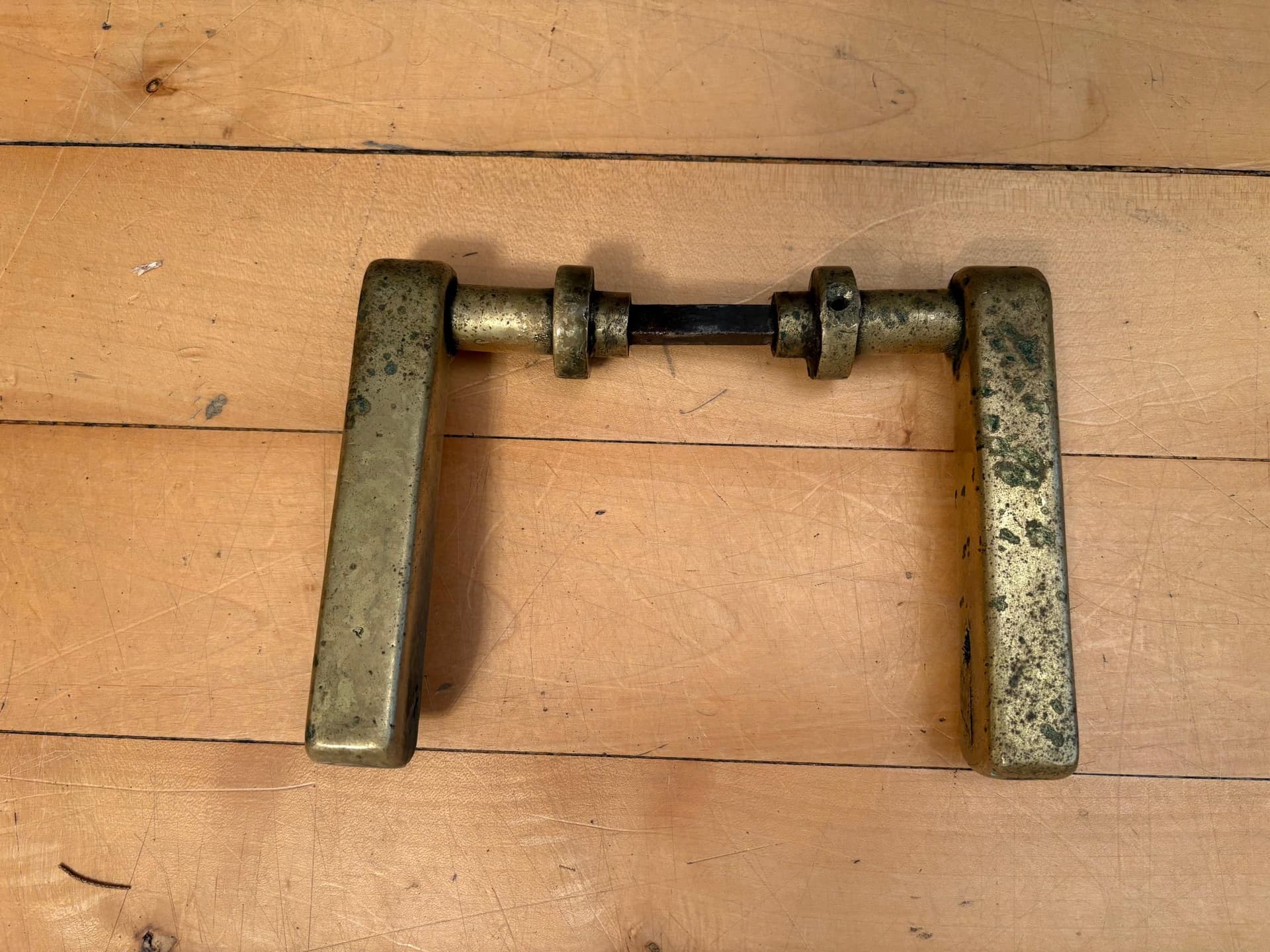 Para klamek drzwiowych Bauhaus, mosiądz złoty, Niemcy, lata 30. - 79835