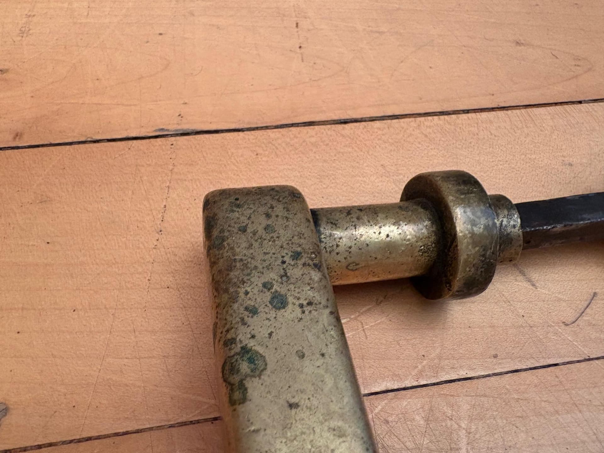 Para klamek drzwiowych Bauhaus, mosiądz złoty, Niemcy, lata 30. - 79837