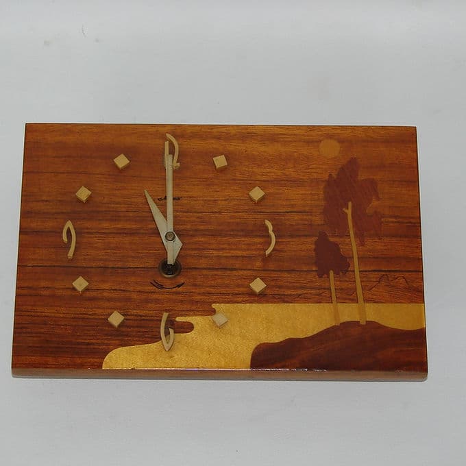 Zegar ścienny MAJAK, złoty, metal, ZSRR, lata 70. - 46549