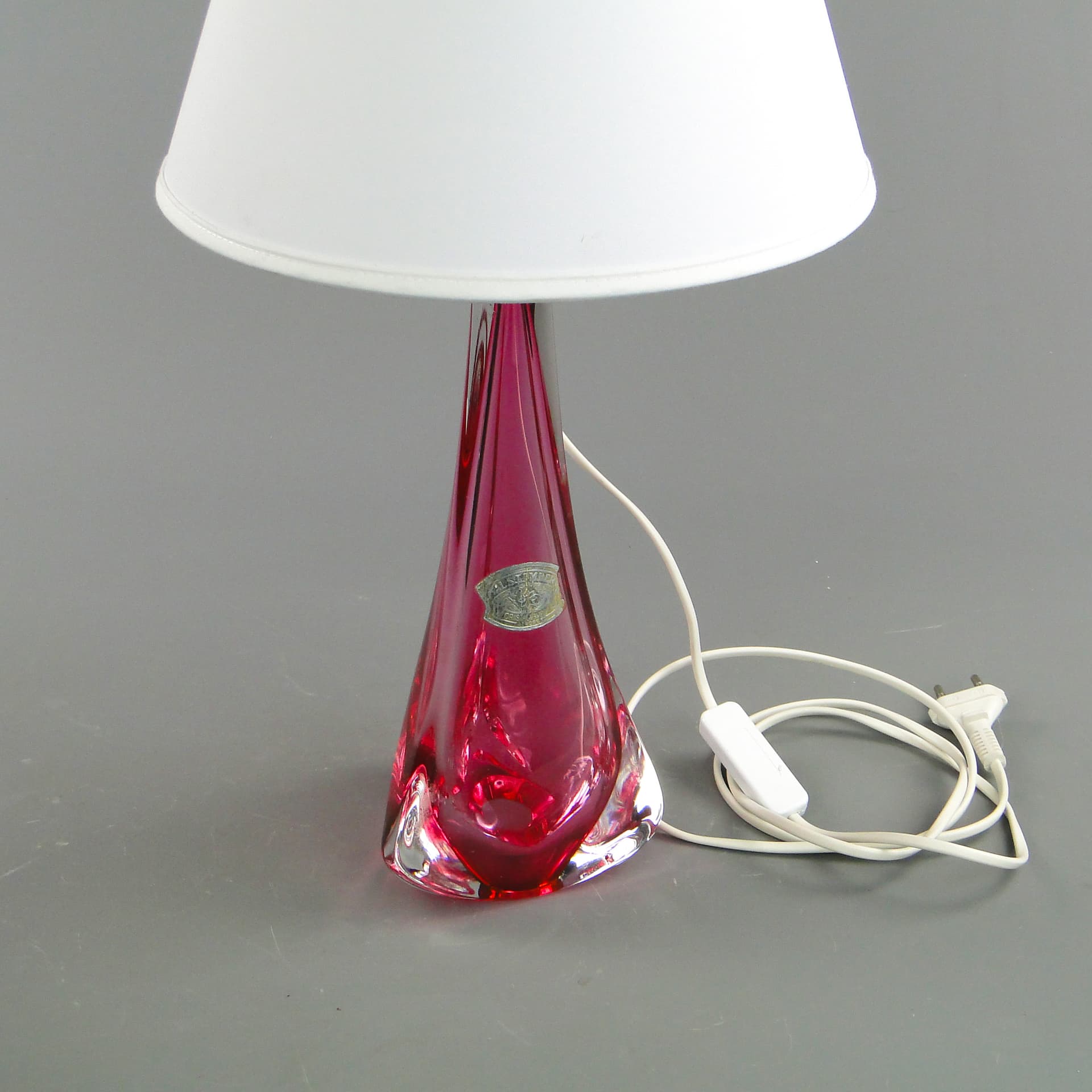 Lampa stołowa, szkło różowy, Val St Lambert, Belgia, lata 60. - 47198