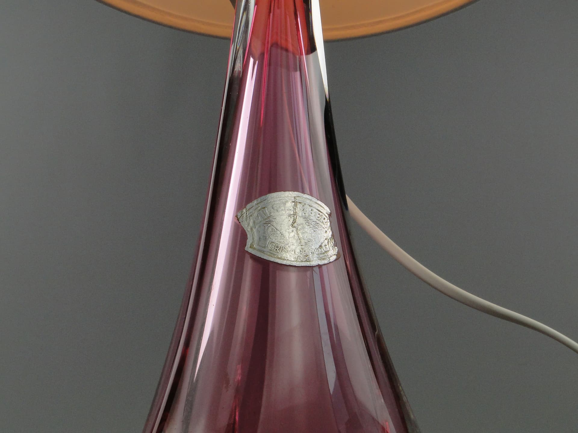 Lampa stołowa, szkło różowy, Val St Lambert, Belgia, lata 60. - 47194