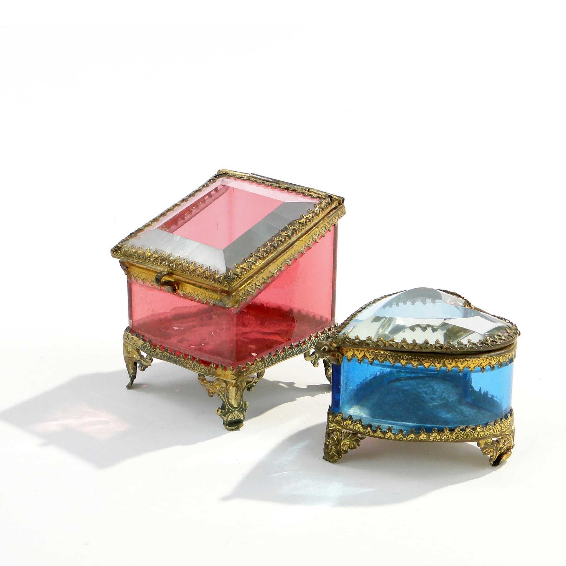 Jewelry Box, pink crystal, gilt brass, Austria, 19th c. - 47300