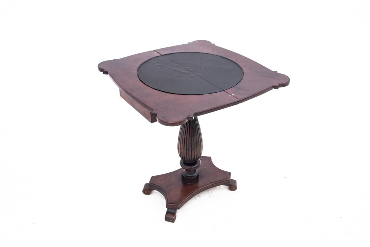 Ciemnobrązowy stolik karciak, Europa Północna, lata 70. XIX wieku - 47574