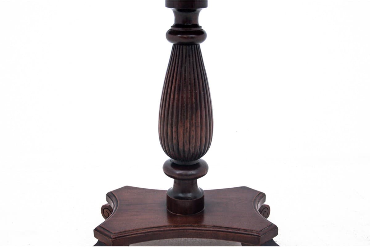 Ciemnobrązowy stolik karciak, Europa Północna, lata 70. XIX wieku - 47577