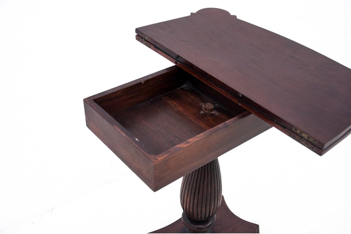 Ciemnobrązowy stolik karciak, Europa Północna, lata 70. XIX wieku - 47576