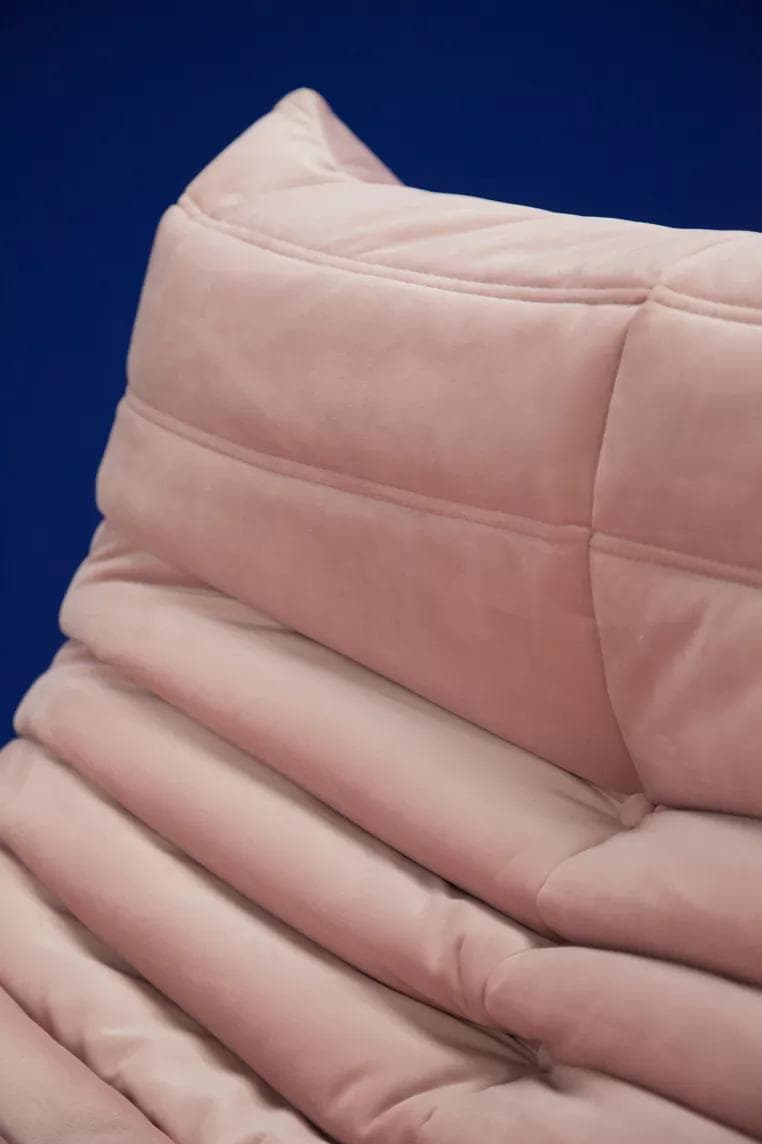 Sofa Togo dwuosobowa, velvet różowy jasny - 51156