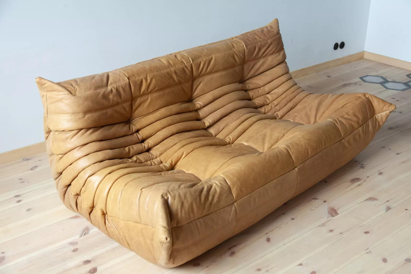 Sofa Togo trzyosobowa, skóra brązowa camel - 51263