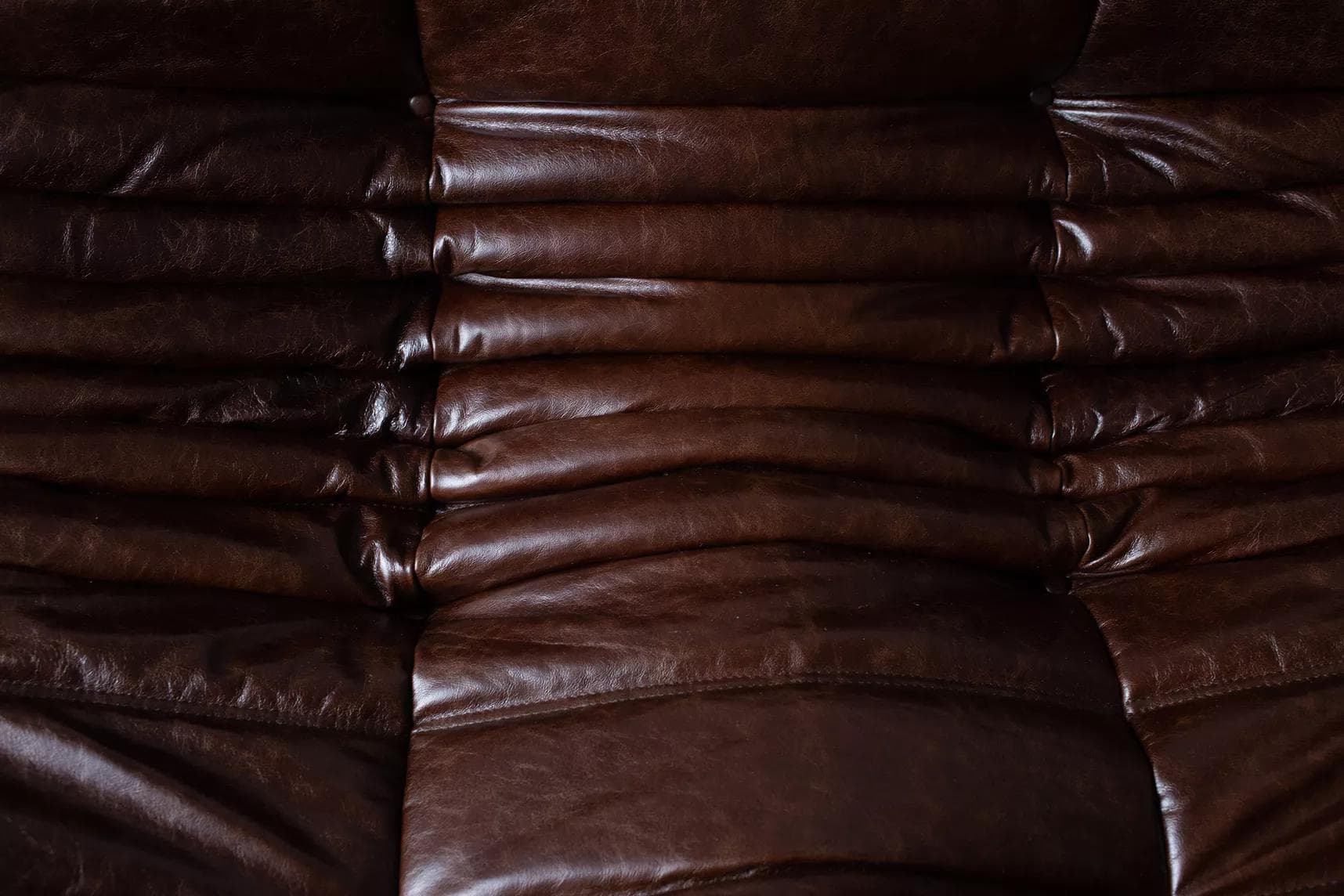 Sofa Togo trzyosobowa, skóra brązowa dark shiny - 52256