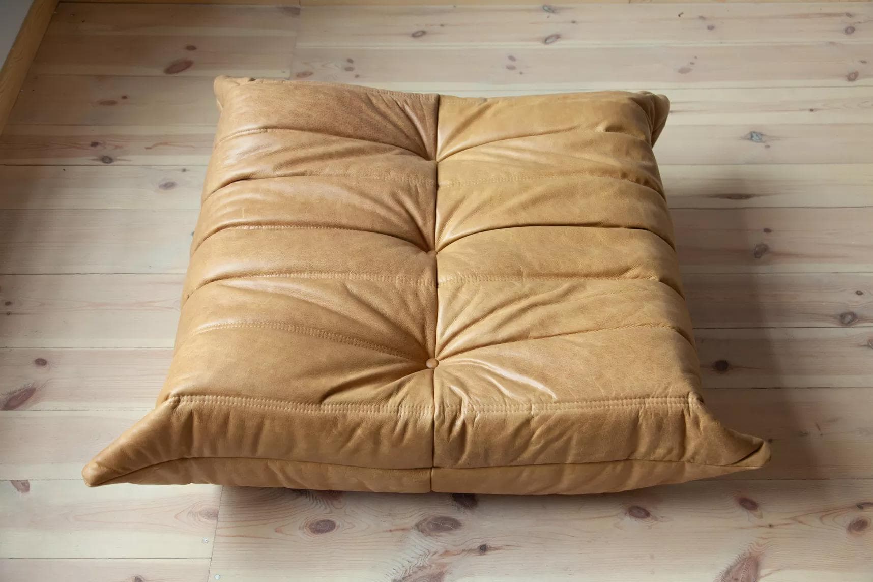 Fotel wypoczynkowy Togo z podnóżkiem, skóra brązowa camel - 51965