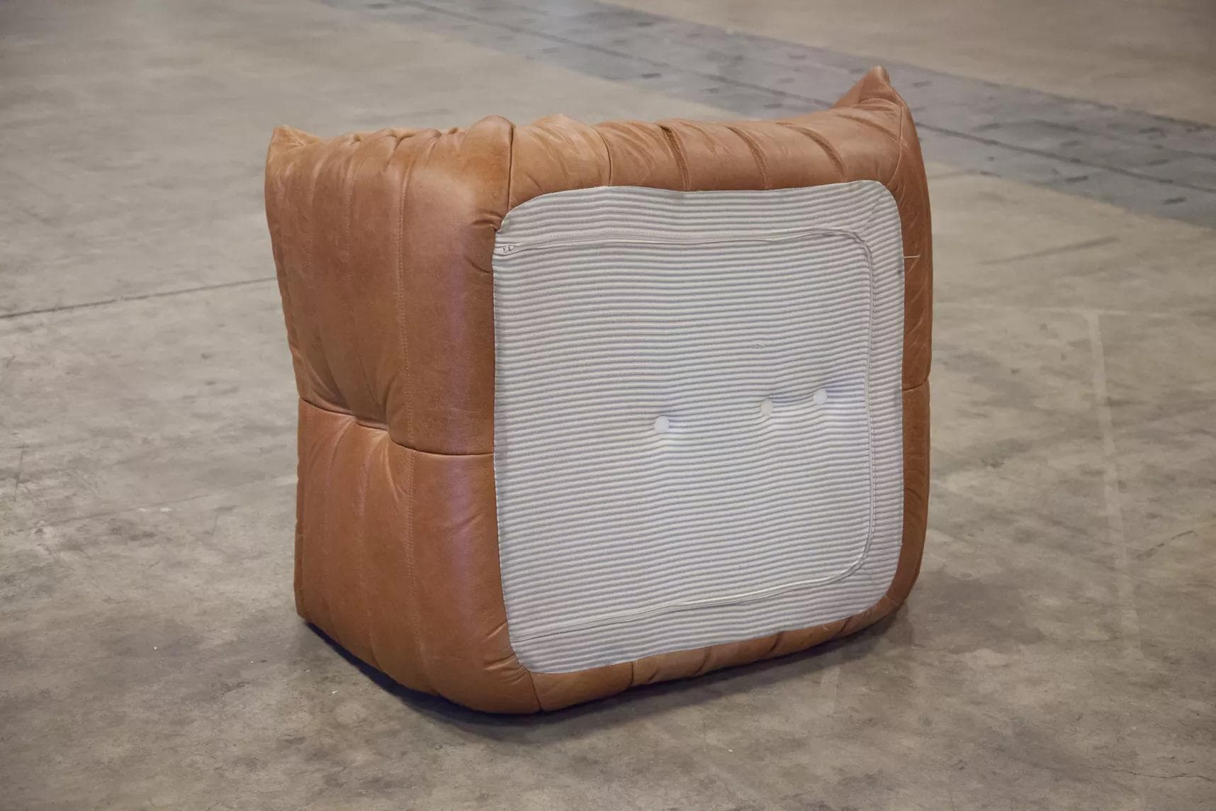 Fotel wypoczynkowy Togo z podnóżkiem, skóra brązowa tobacco - 51945