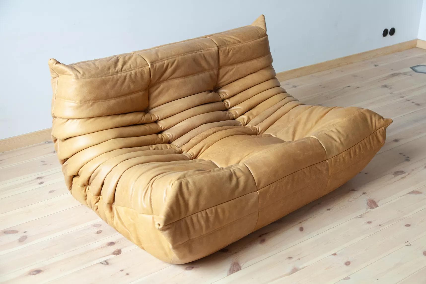 Sofa Togo dwuosobowa, skóra brązowa camel - 51830