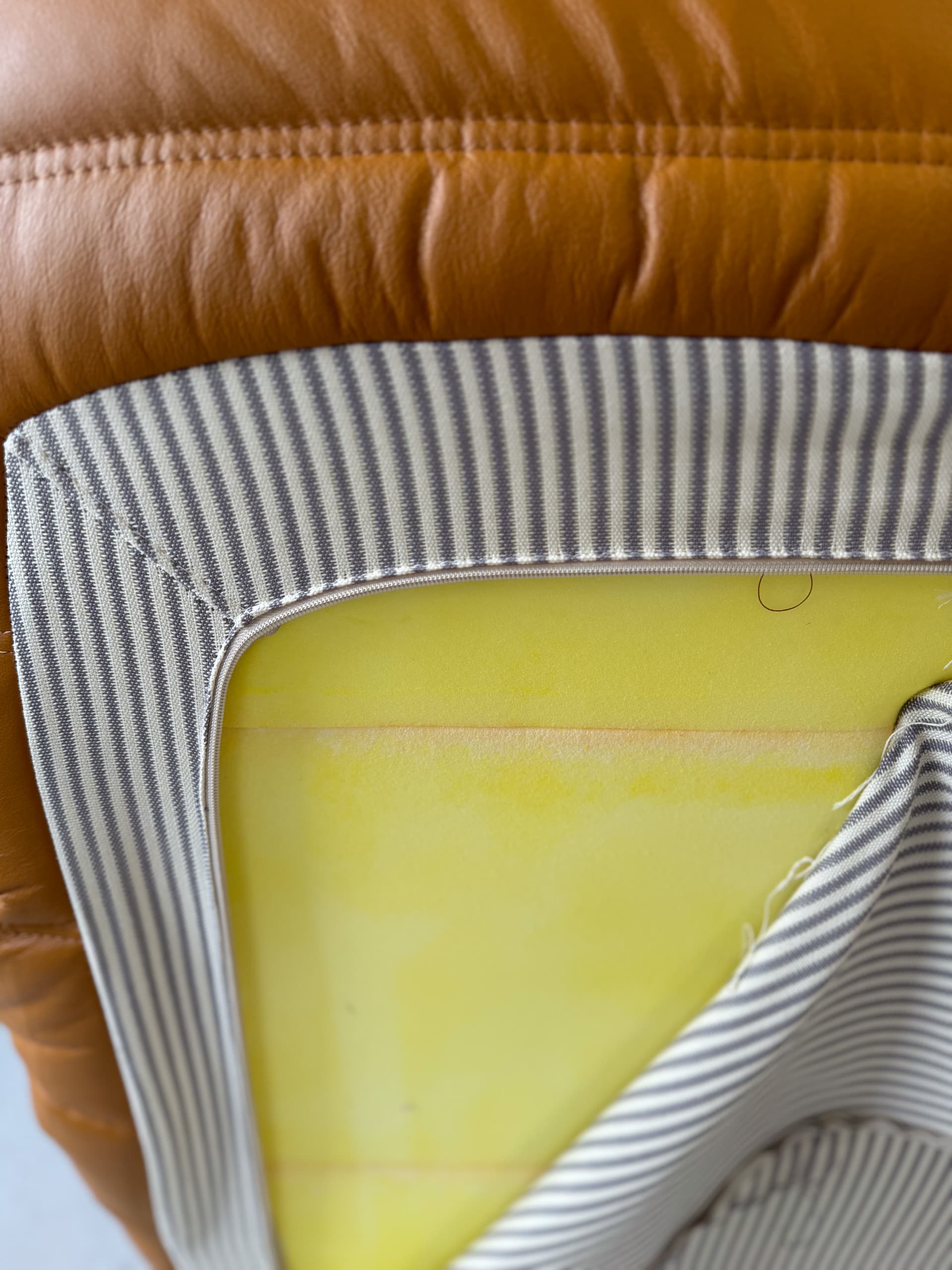 Sofa Togo trzyosobowa, skóra brązowa light cognac - 52385