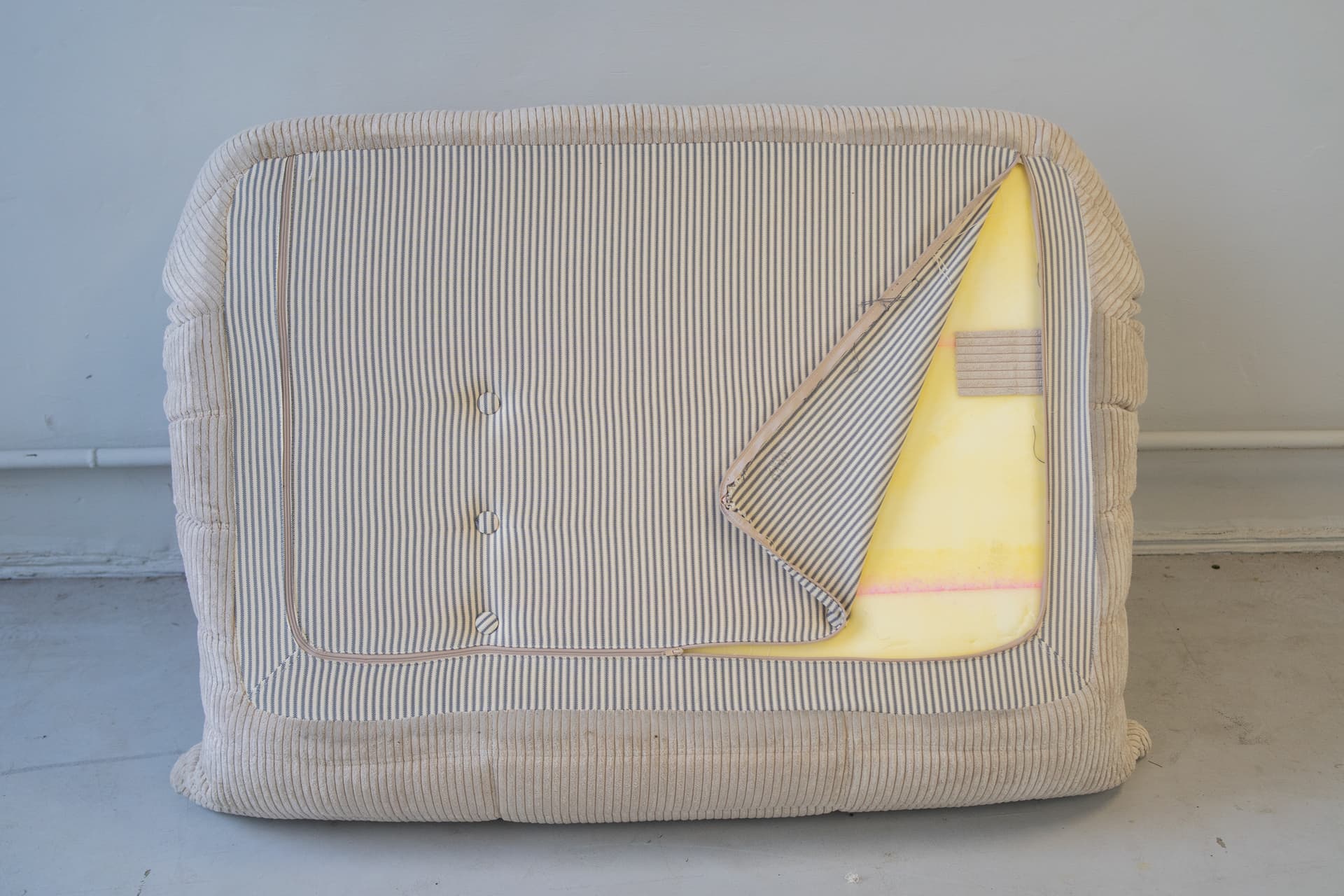 Sofa Togo dwuosobowa, cord beżowy - 52520