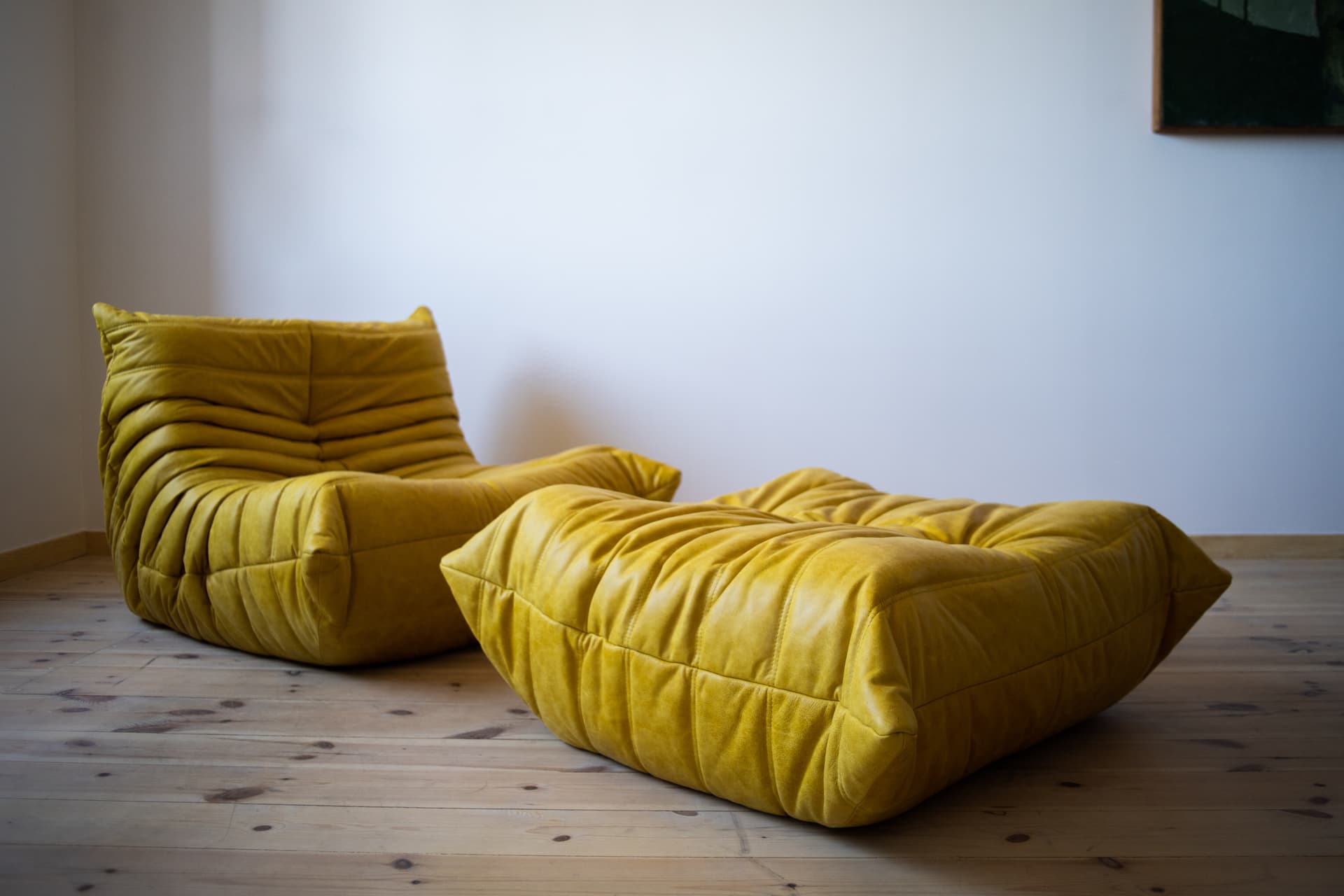 Fotel wypoczynkowy Togo z podnóżkiem, skóra żółta dubai - 165227